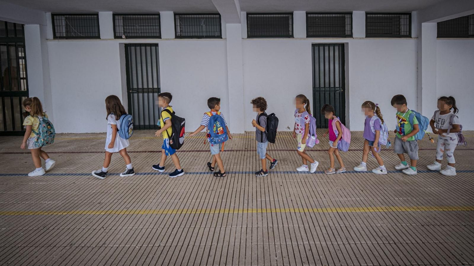 Los niños vuelven al cole en el CEIP Fermín Salvochea de Cádiz para el curso 2024-2025 Los niños vuelven al cole en el CEIP Fermín Salvochea de Cádiz para el curso 2024-2025