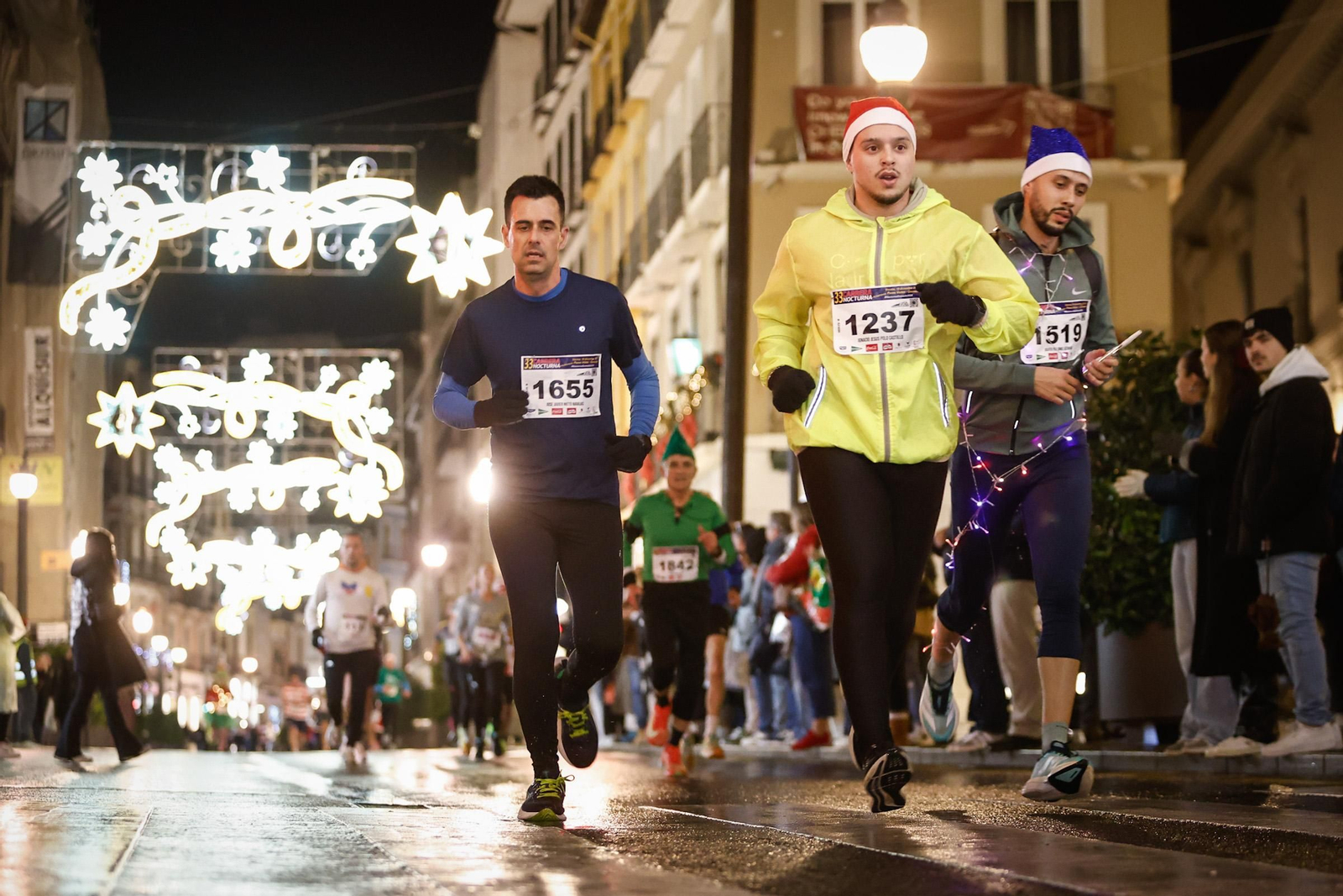 Búscate en la Carrera Nocturna de Disfraces de Granada