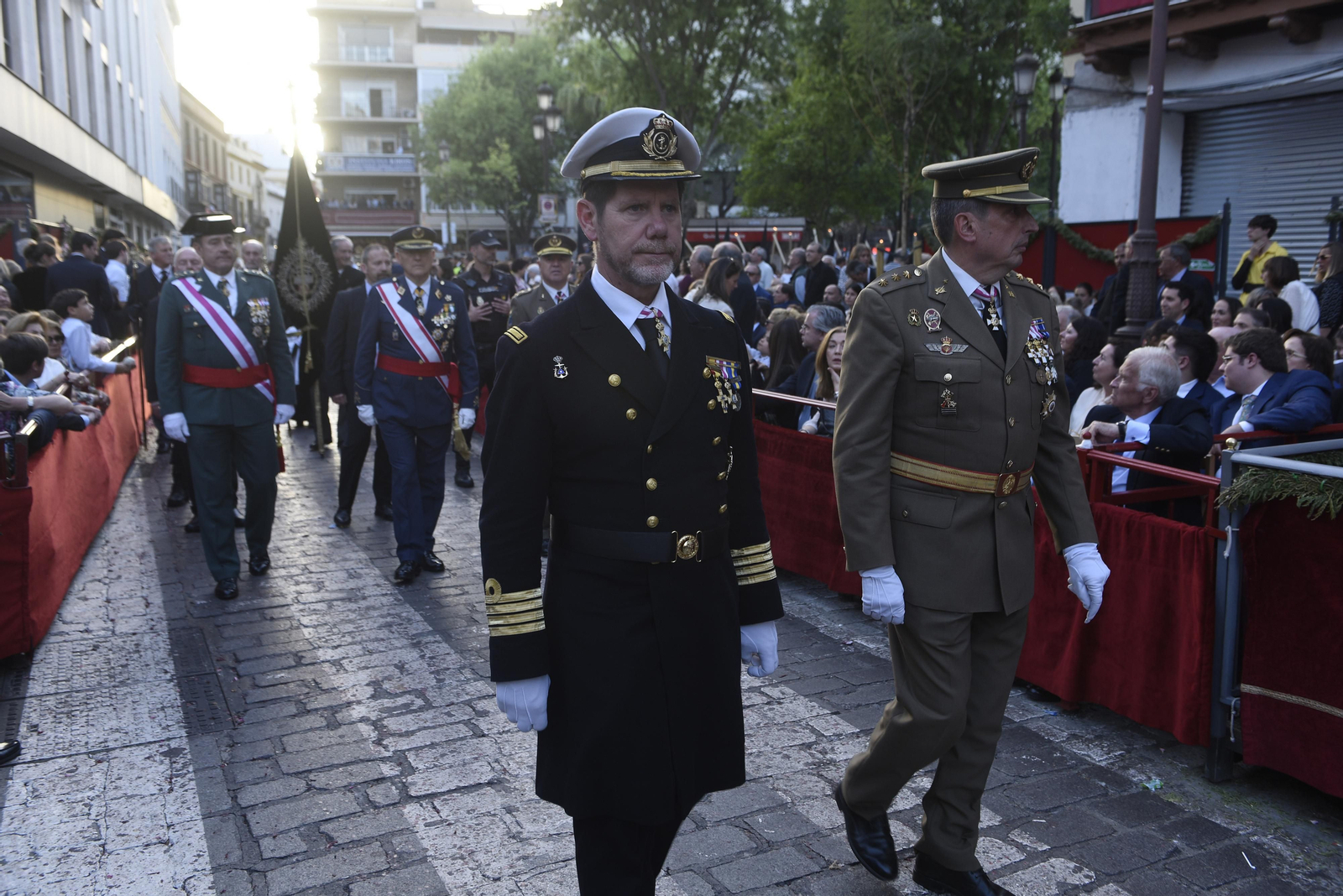 Las imágenes del Santo Entierro Grande por la Campana