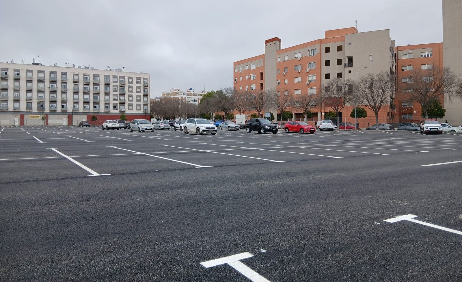 La bolsa de aparcamiento abierta en San Jerónimo para compensar la pérdida de plazas por el Metro en la Macarena