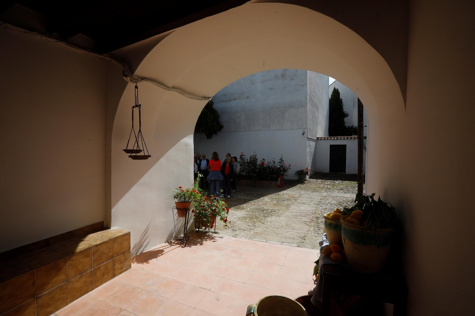 Patio del convento de las Clarisas de Santa Cruz.
