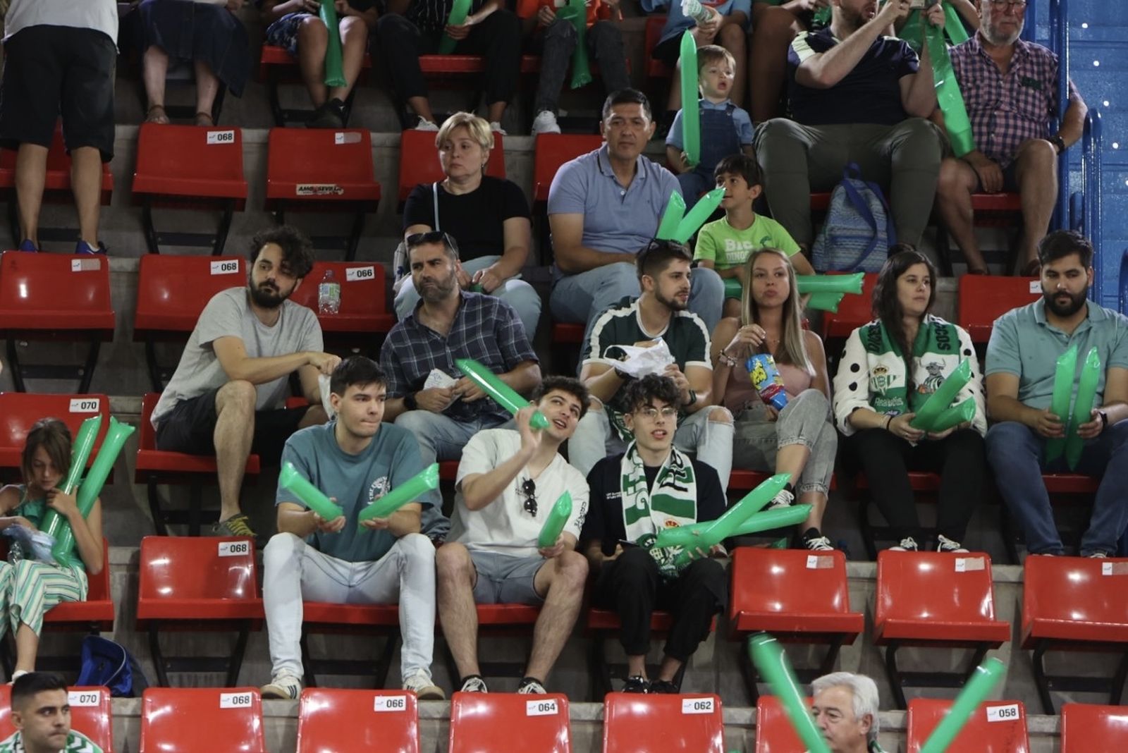 Búscate en el o Betis Granada de baloncesto