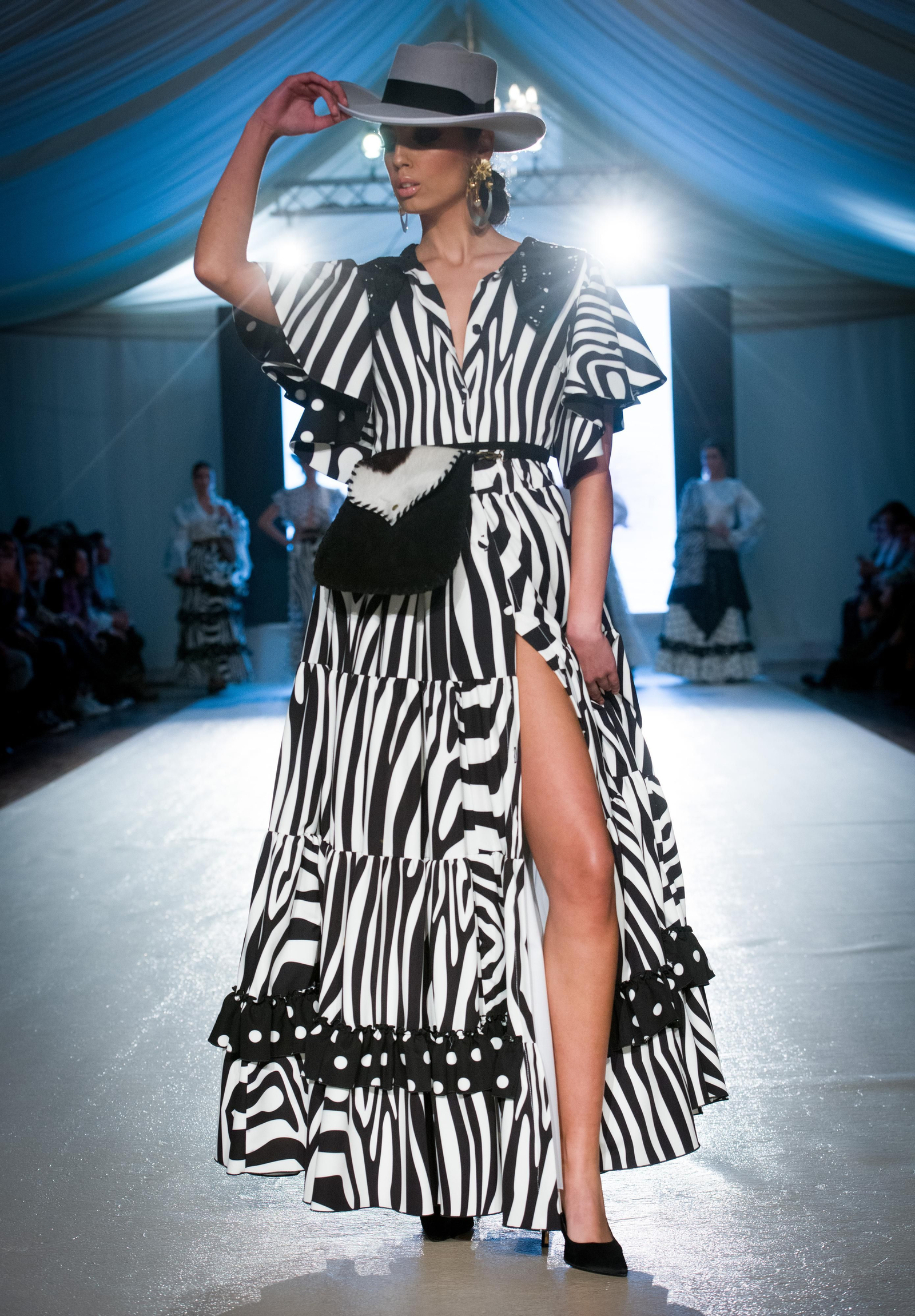 Desfile de Santana Diseños en Lepe Loves Flamenco 2020