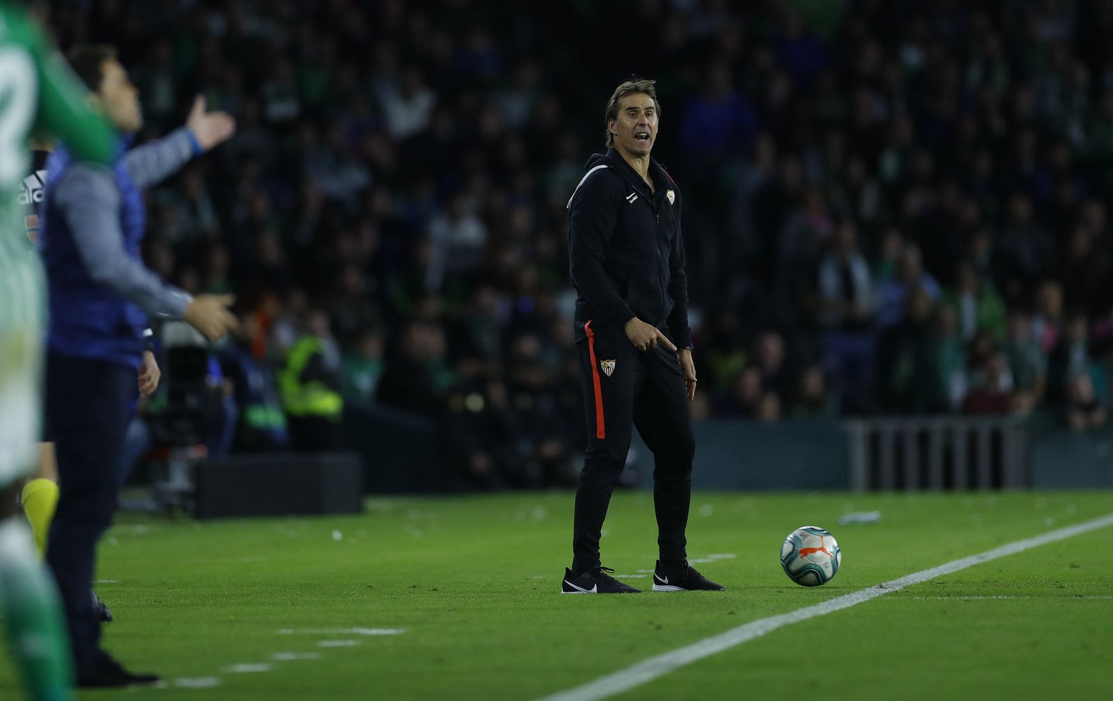 Julen Lopetegui, durante el derbi en el Villamarín