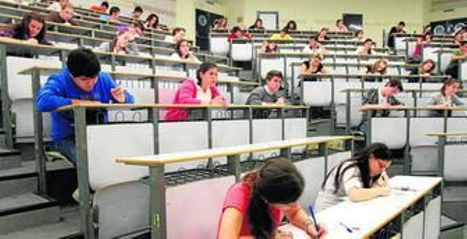 Alumnos de Bachillerato durante las pruebas de Selectividad, el pasado mes de junio en Rabanales.