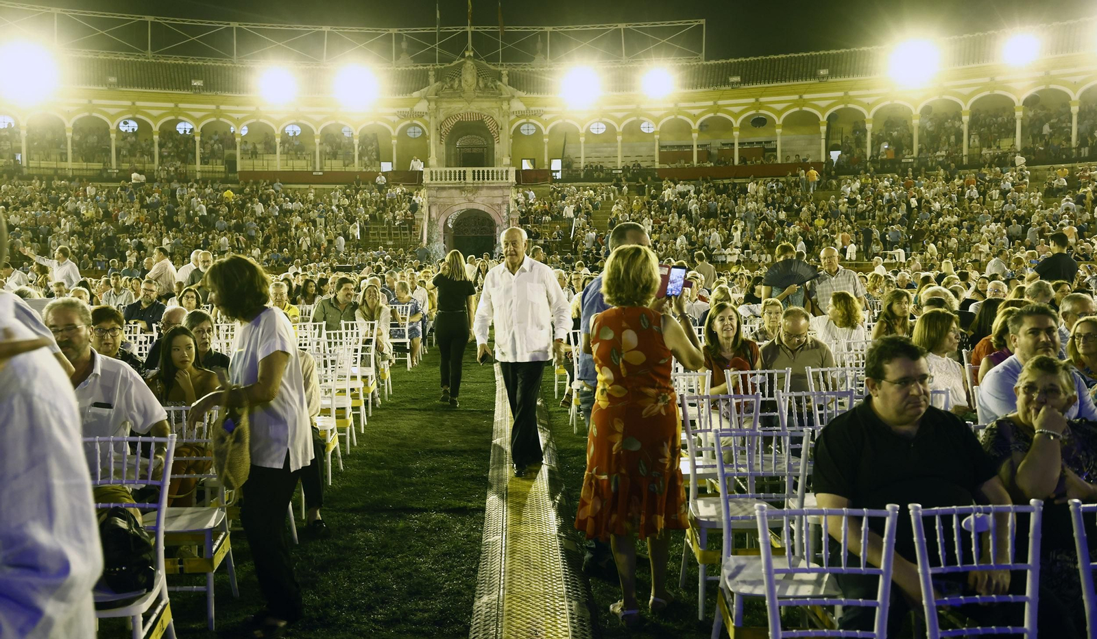 Las imágenes del concierto de Joan Manuel Serrat en Sevilla