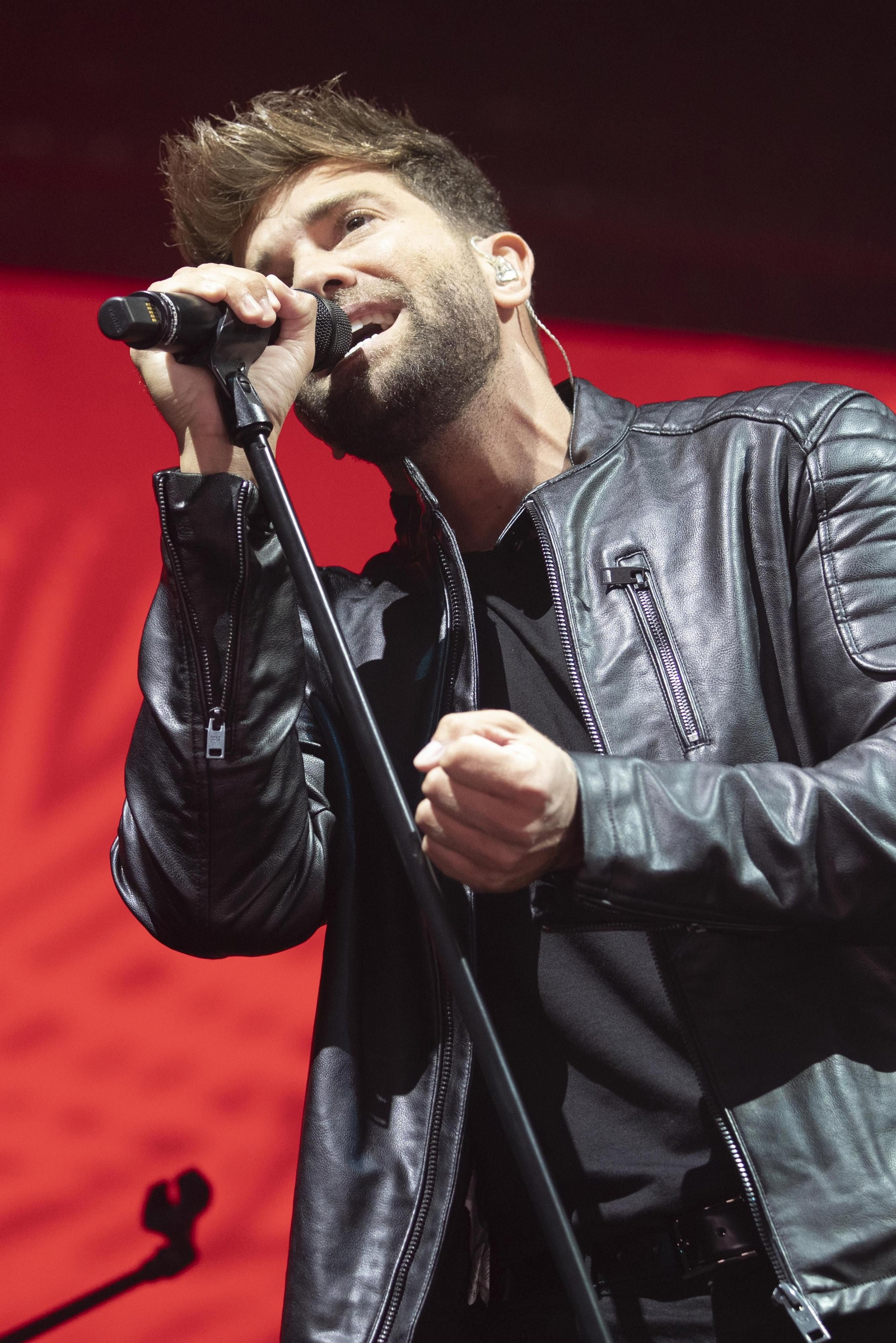 Pablo Alborán con 'la Cuarta Hoja' triunfa en la Plaza de Toros de Granada