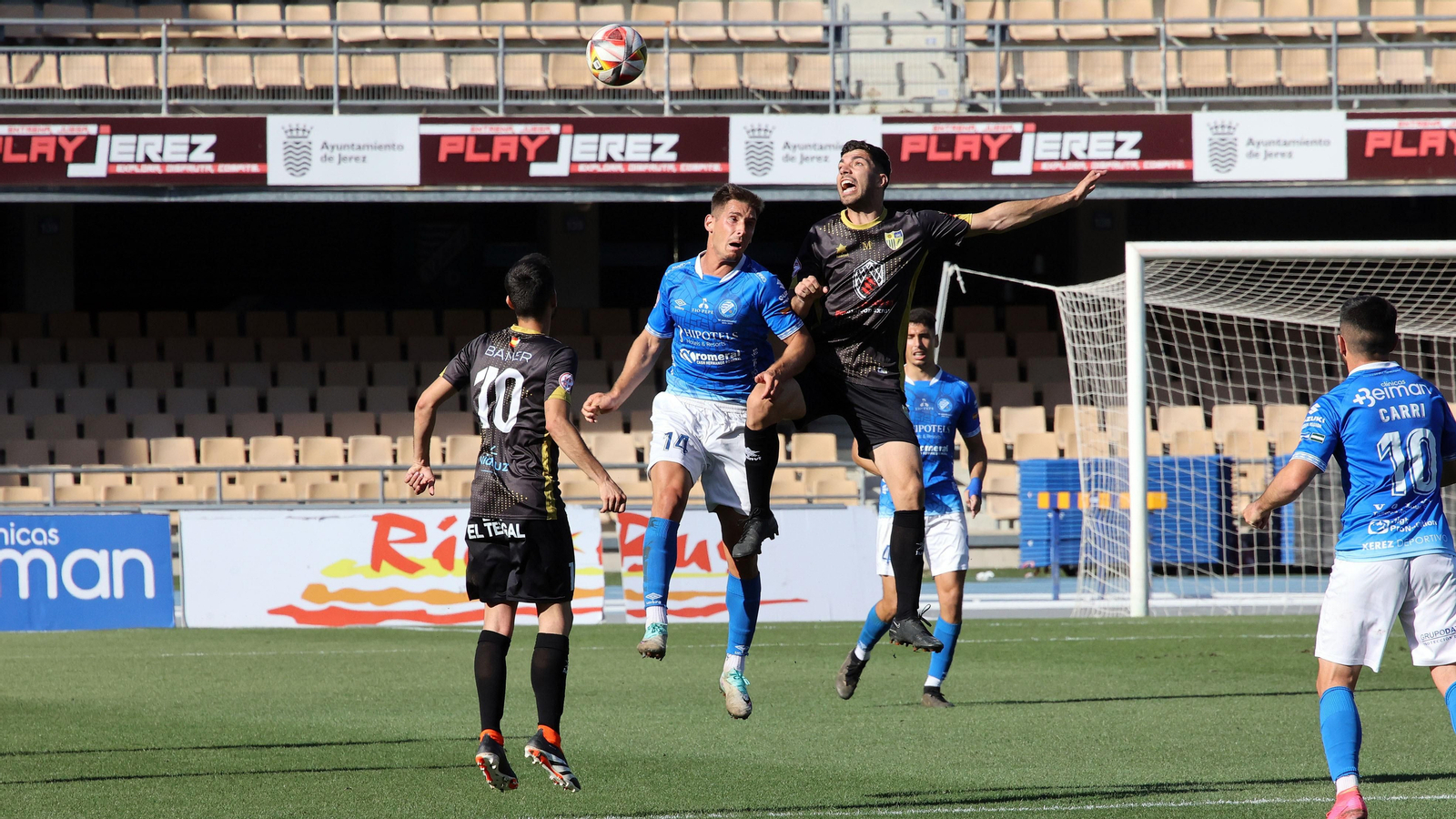 Imágenes del Xerez DFC - Conil CF en Chapín