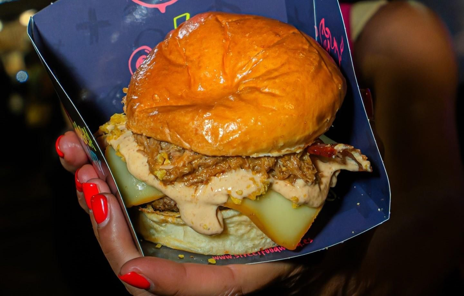 Una de las hamburguesas participantes en una de las ediciones de la la Liga Burger