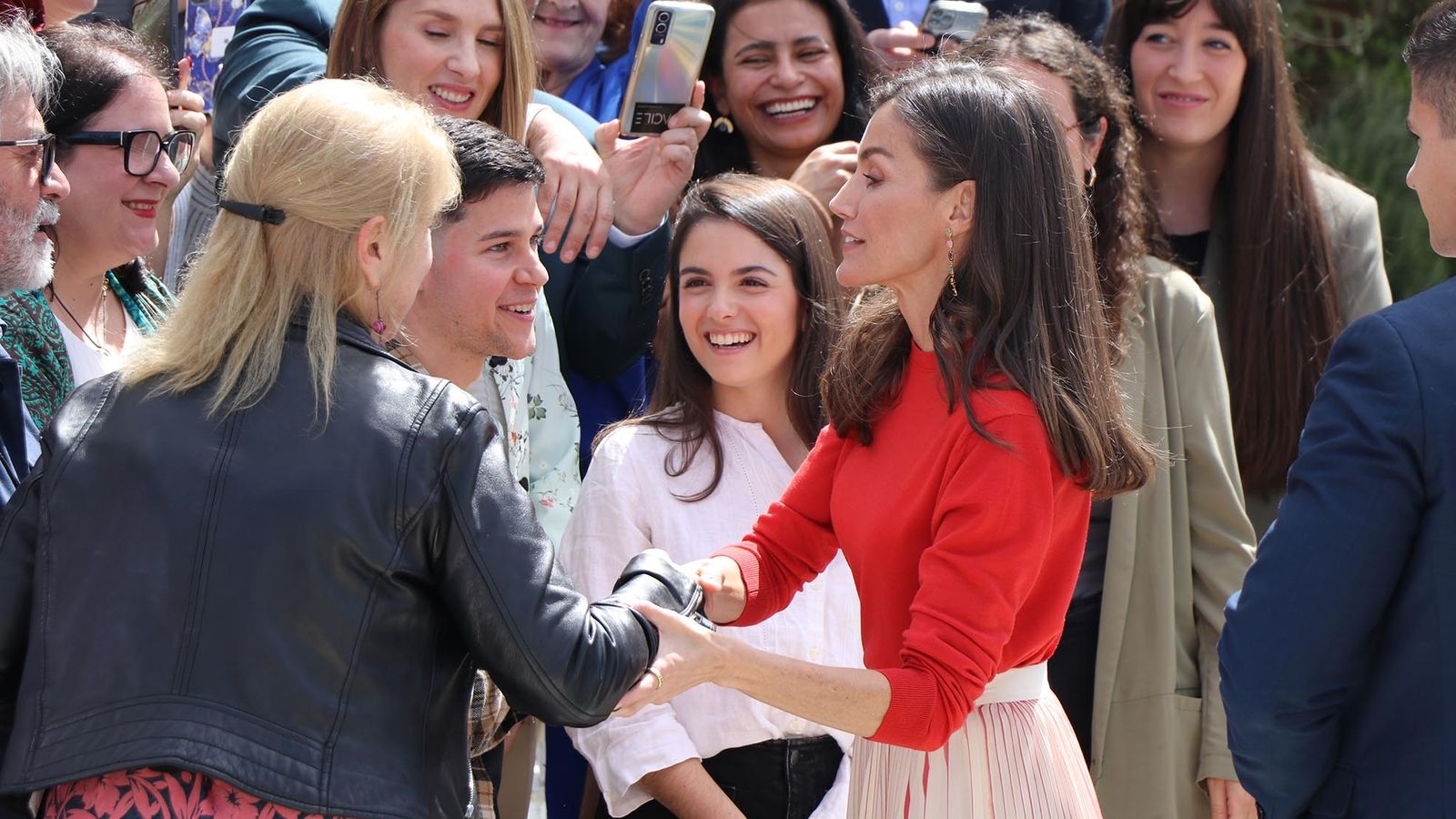La visita de Doña Letizia a la Universidad de Granada, en imágenes
