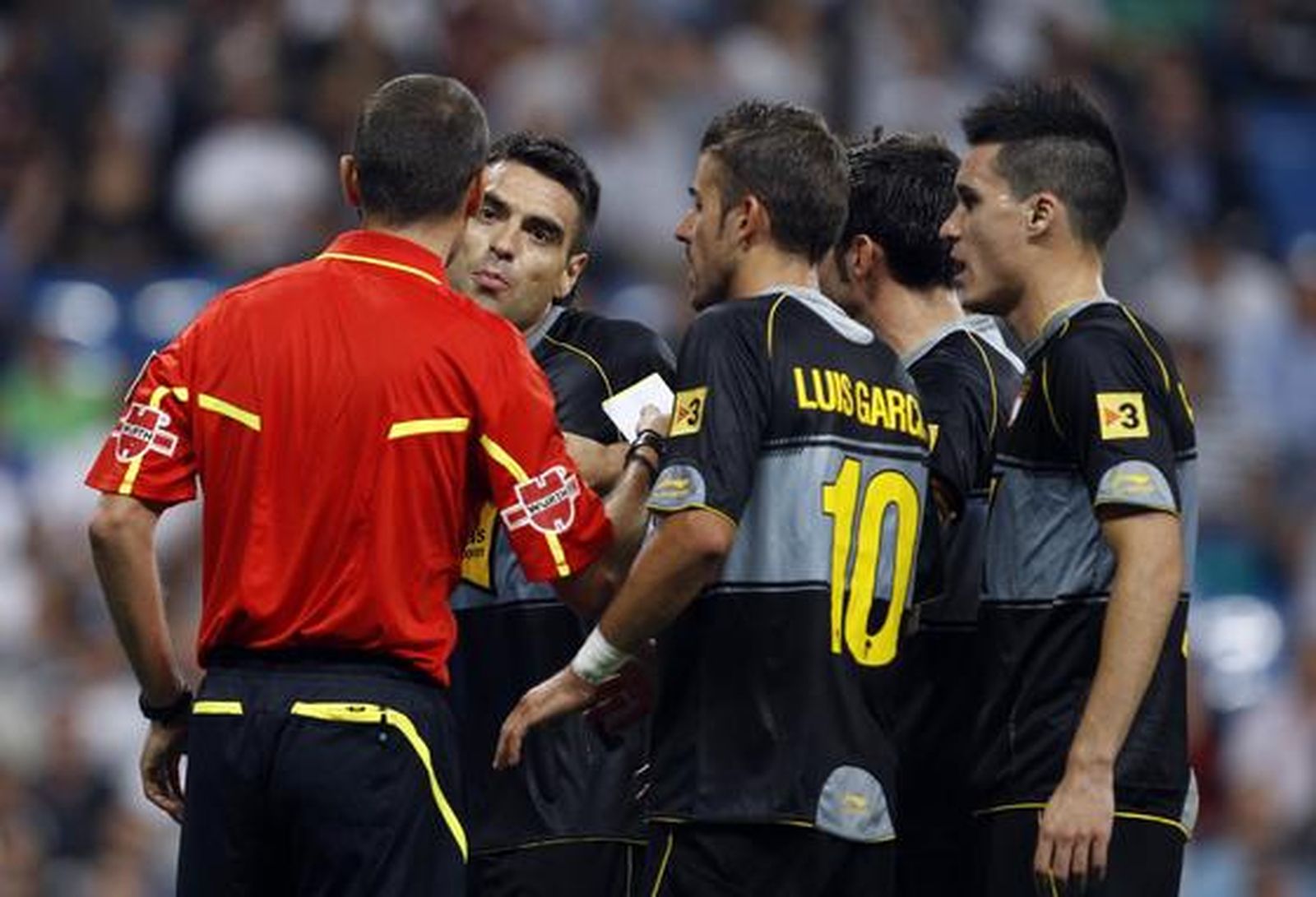 El Real Madrid gana al Espanyol en el Bernabéu. / Reuters