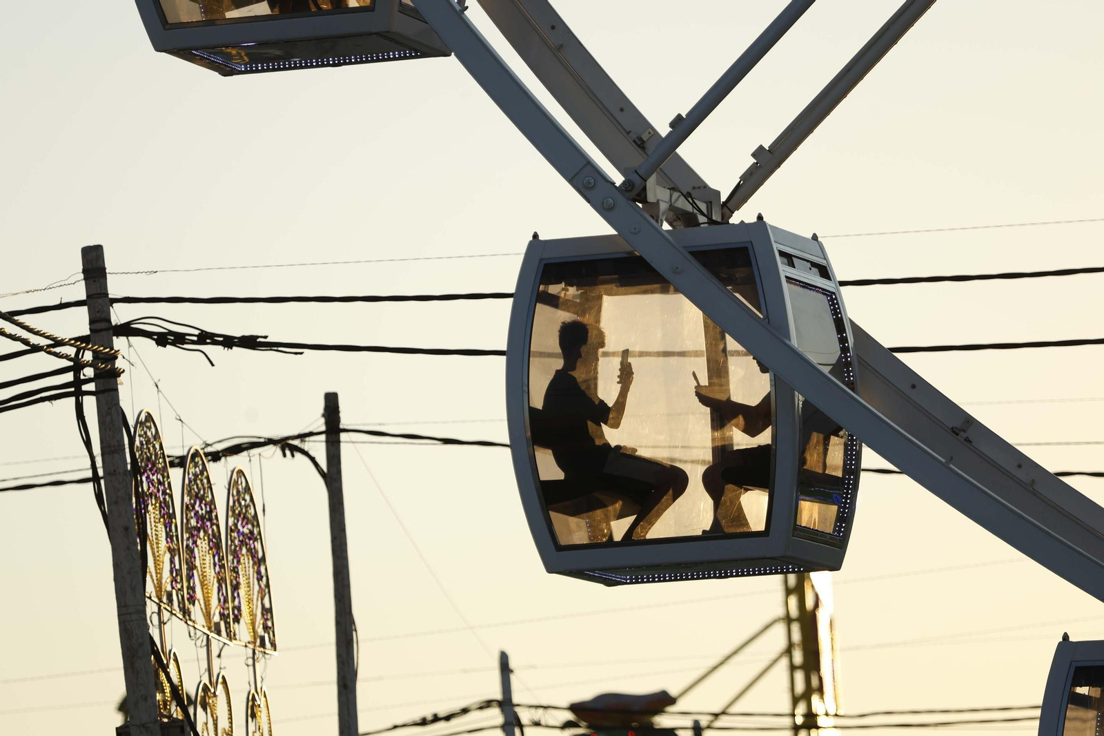 Búscate en las fotos del sábado de la Feria de La Línea