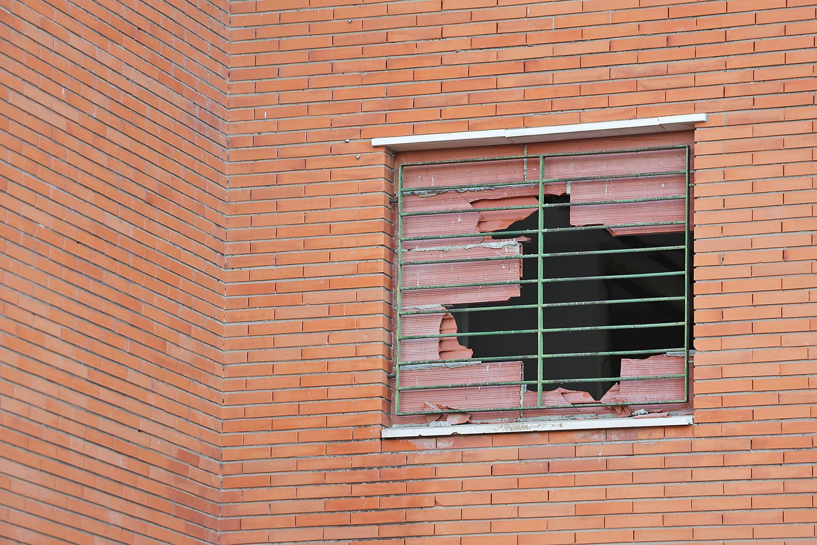 Imágenes del estado actual del edificio del antiguo IES Doñana