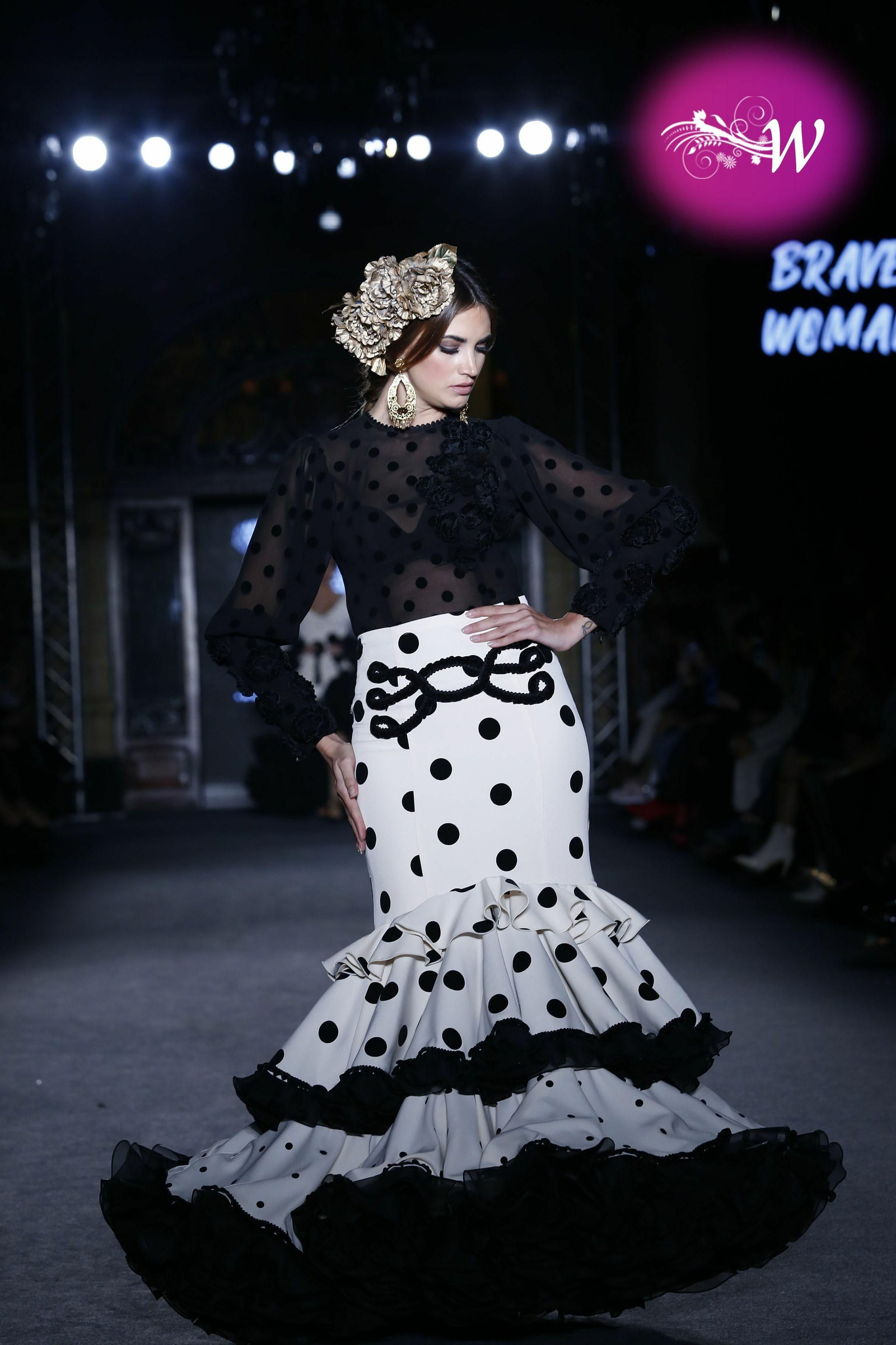 El abanico artesanía expone su colección 2020 en un desfile en We Love Flamenco, todas las fotos