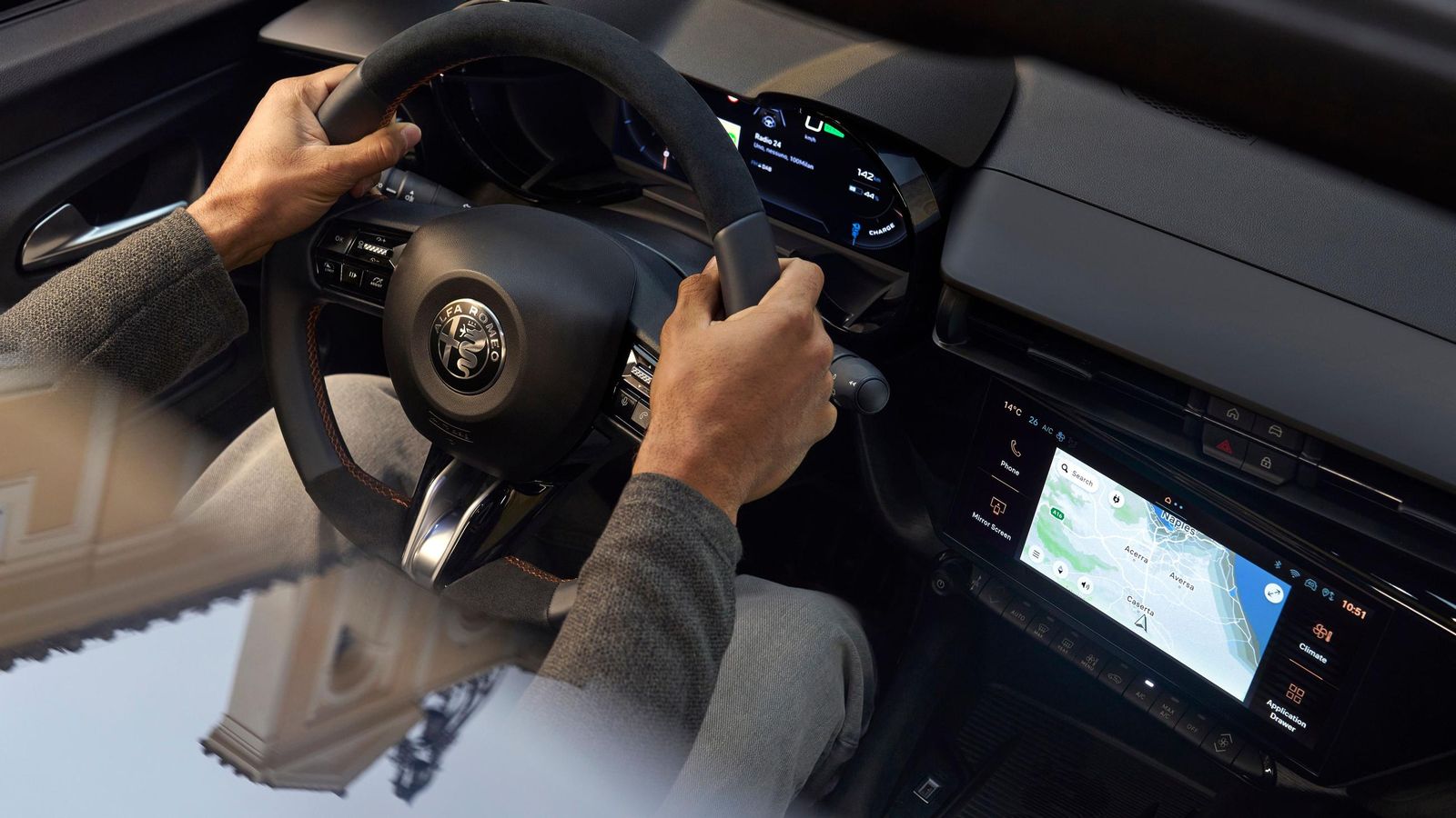 Con equipamiento de serie prácticamente cerrado, la única opción posible en estos Alfa Romeo Intensa es la del techo practicable.