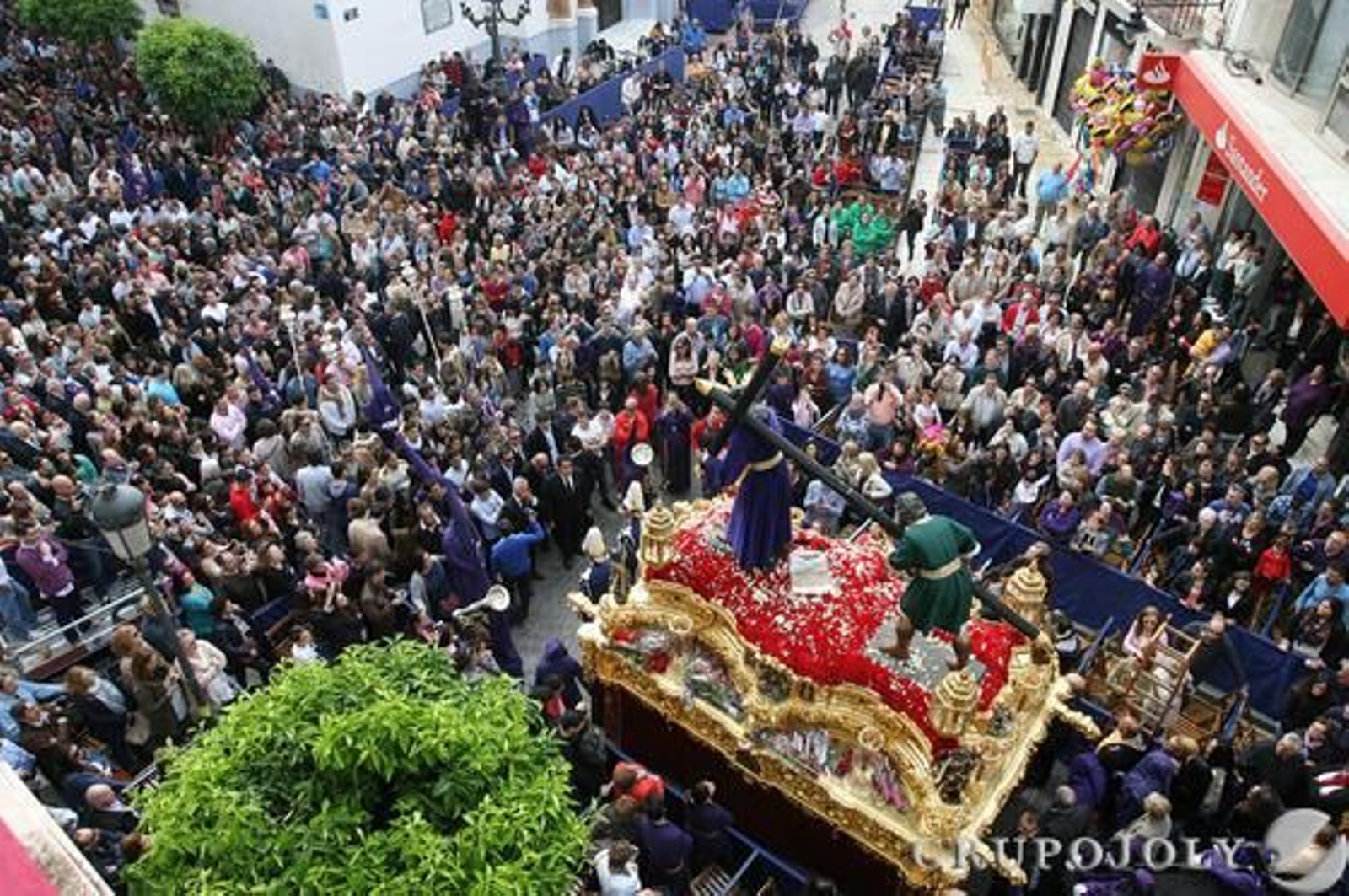 La Hermandad del Nazareno.

Foto: Josue Correa/Alberto Dominguez