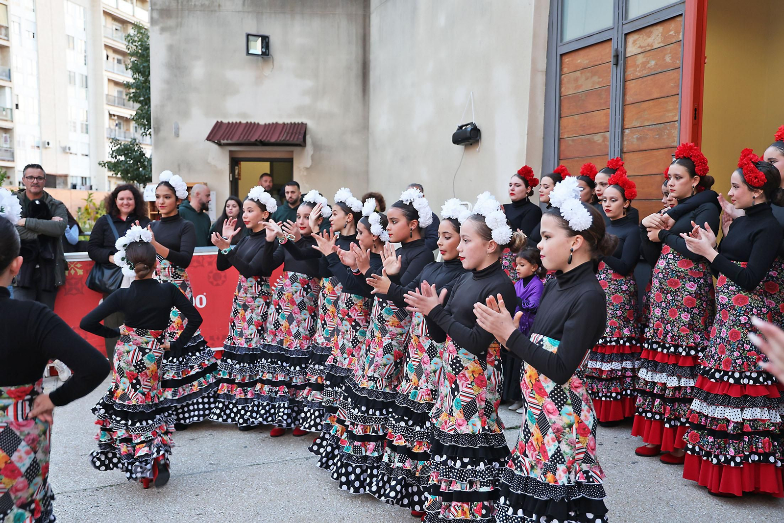 Imágenes del ambiente en la Zambomba Sor Eusebia