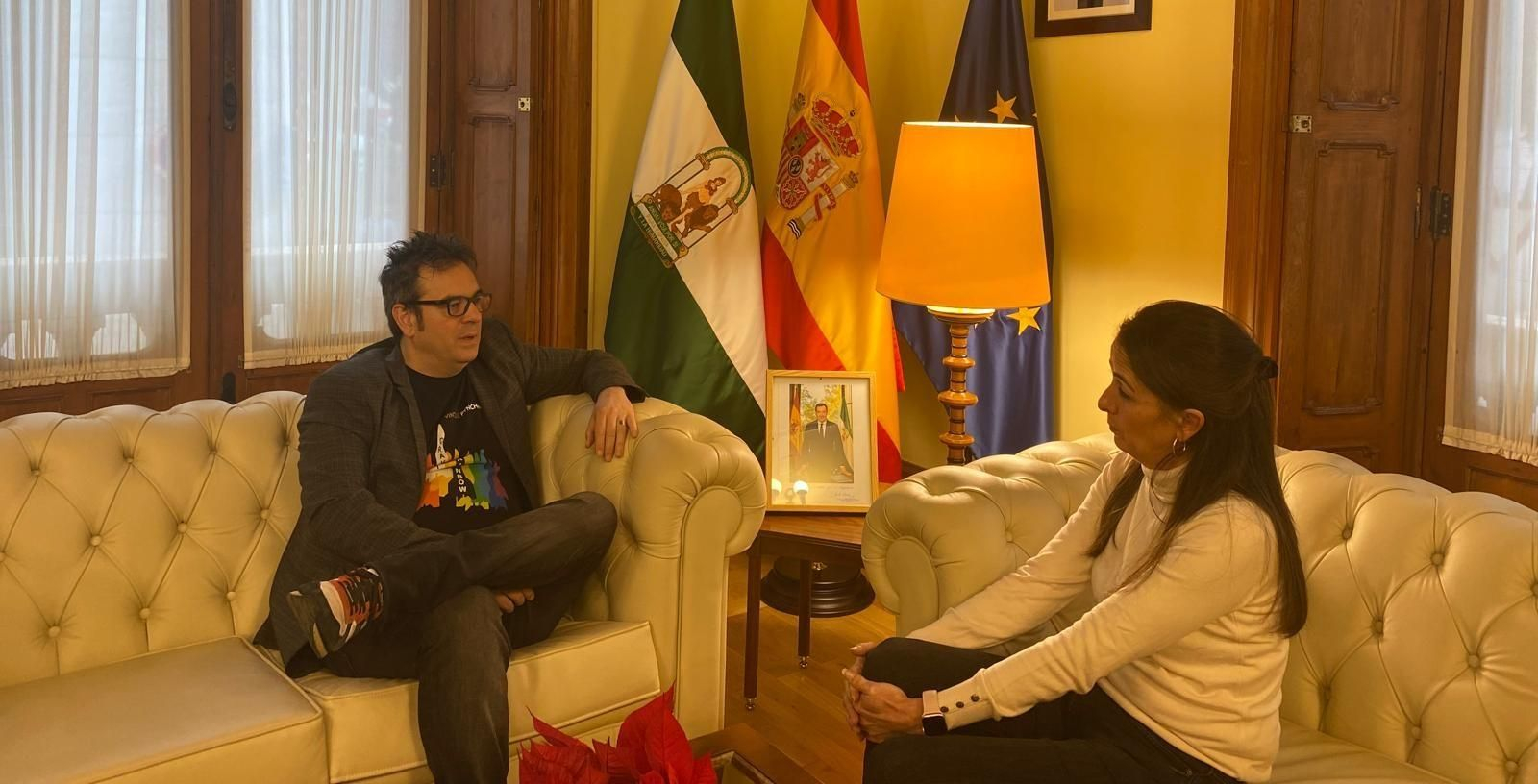 Raúl Quinto durante el encuentro con Aránzazu Martín. Raúl Quinto durante el encuentro con Aránzazu Martín.