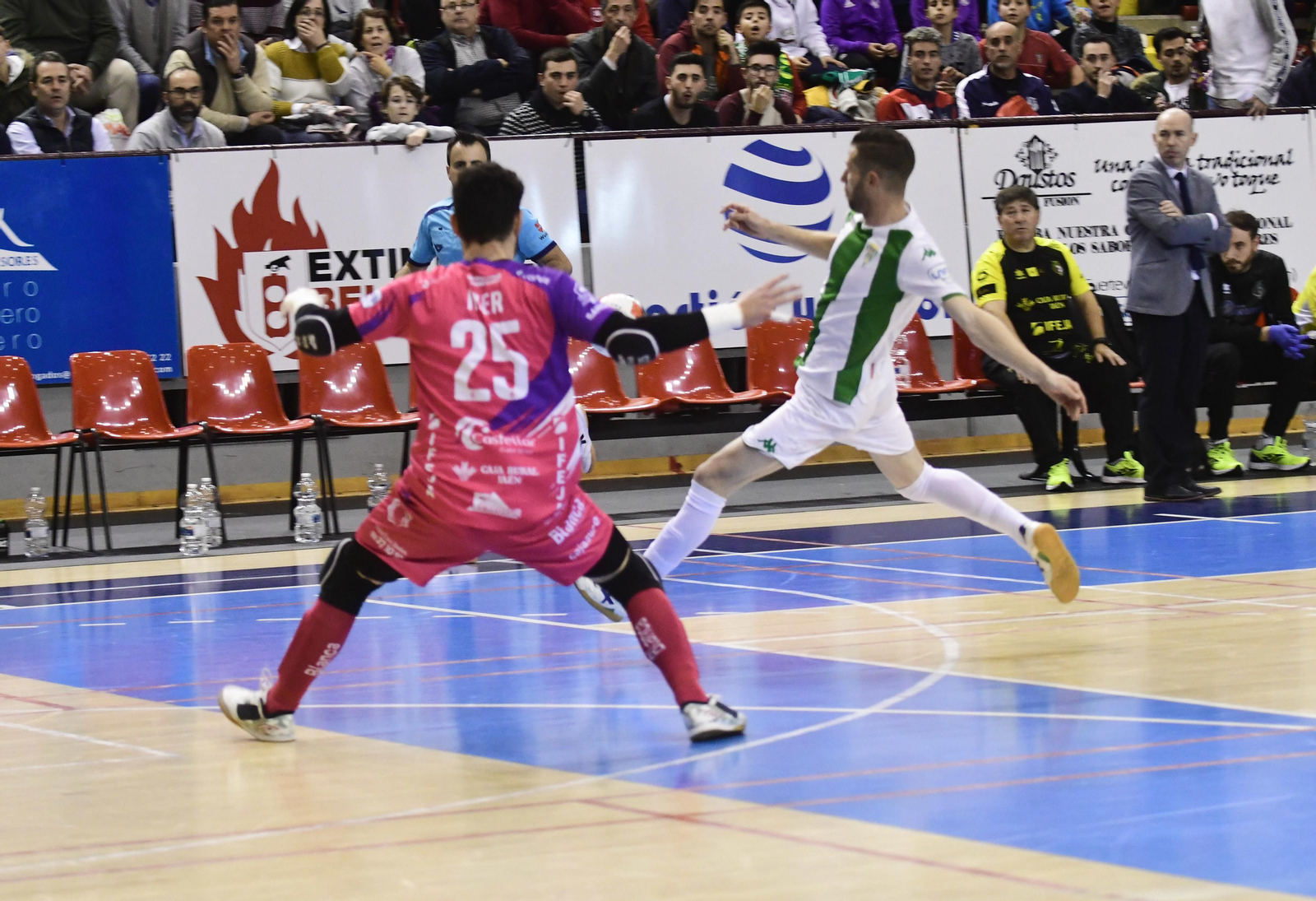 Las imágenes del Córdoba Futsal-Jaén Paraíso Interior