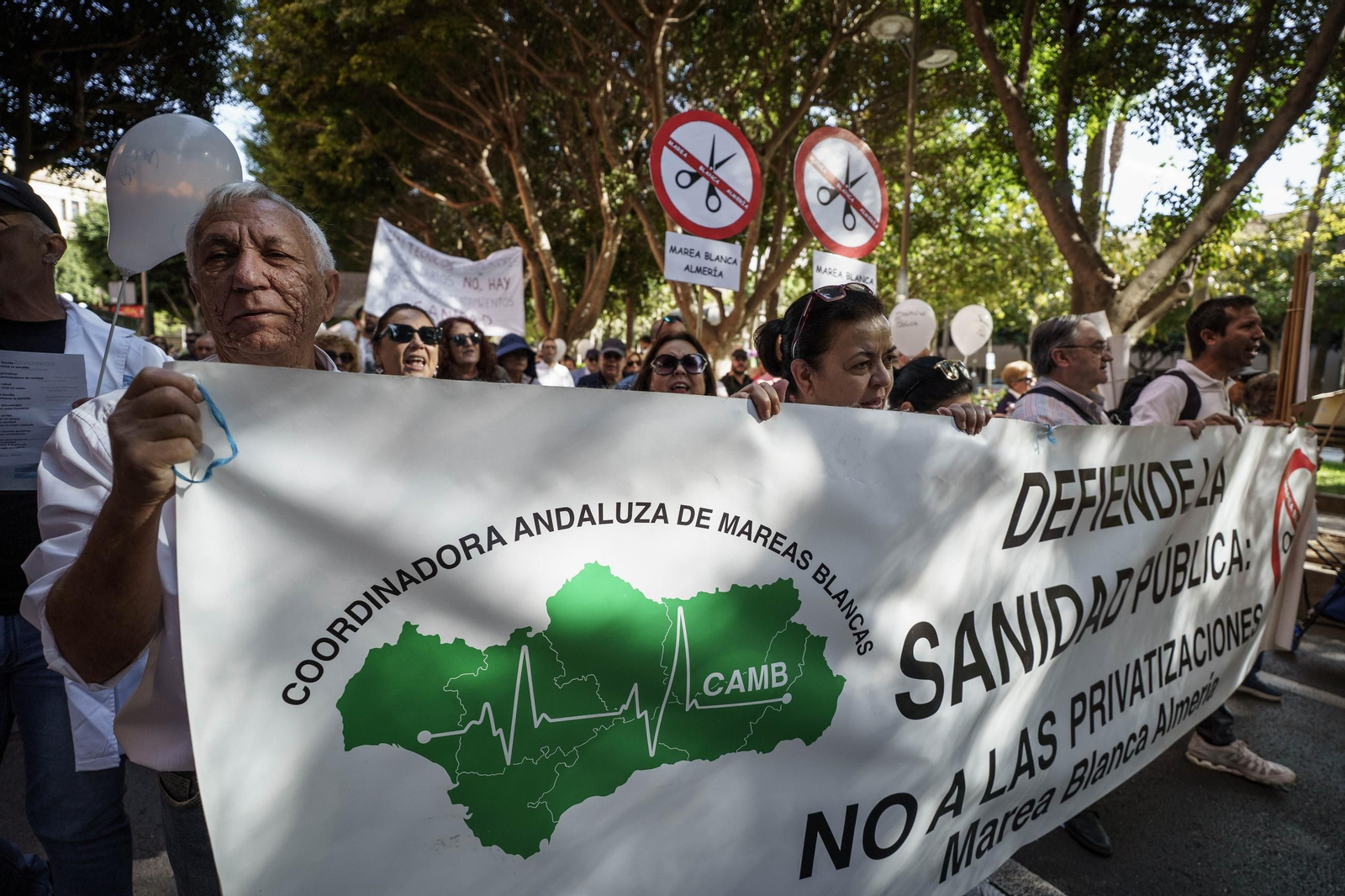 "La sanidad se defiende, gobierne quien gobierne", Almería se lanza a las calles por la sanidad pública
