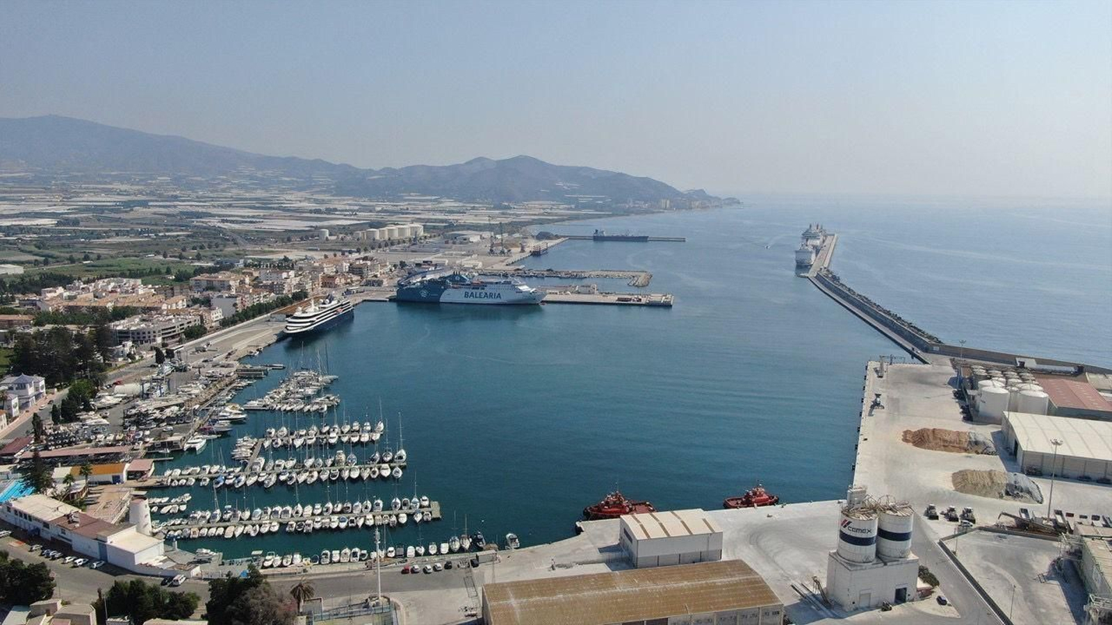 Panorámica aérea del Puerto de Motril