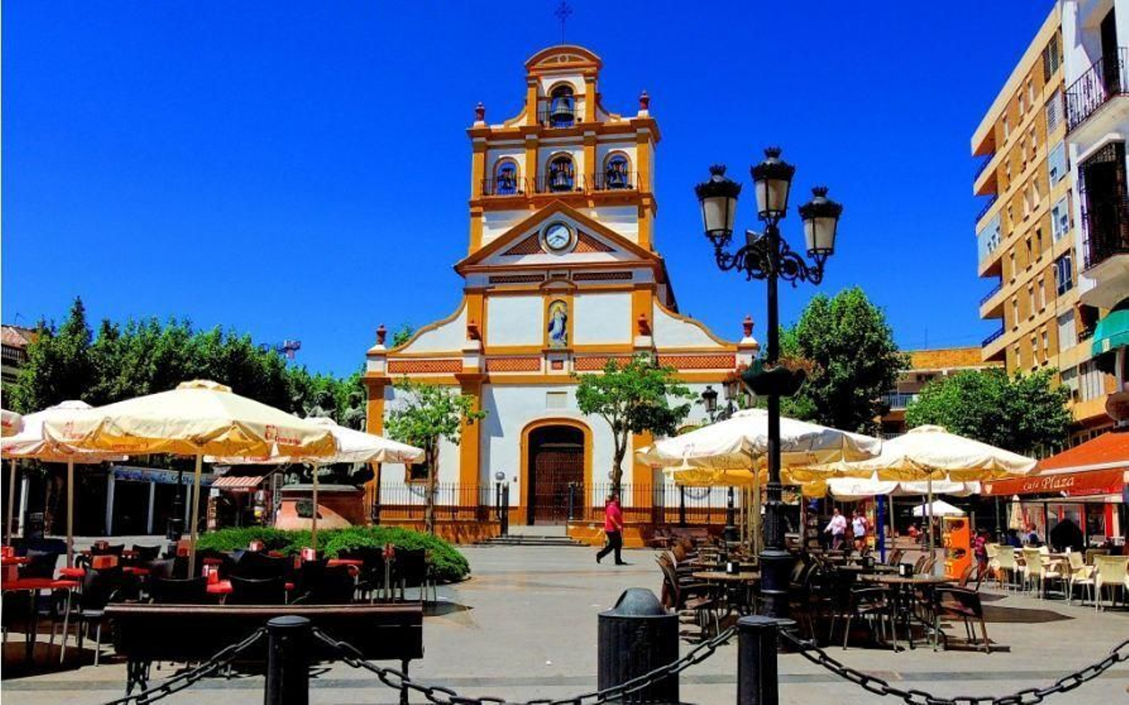 La Plaza de la Iglesia de La Línea