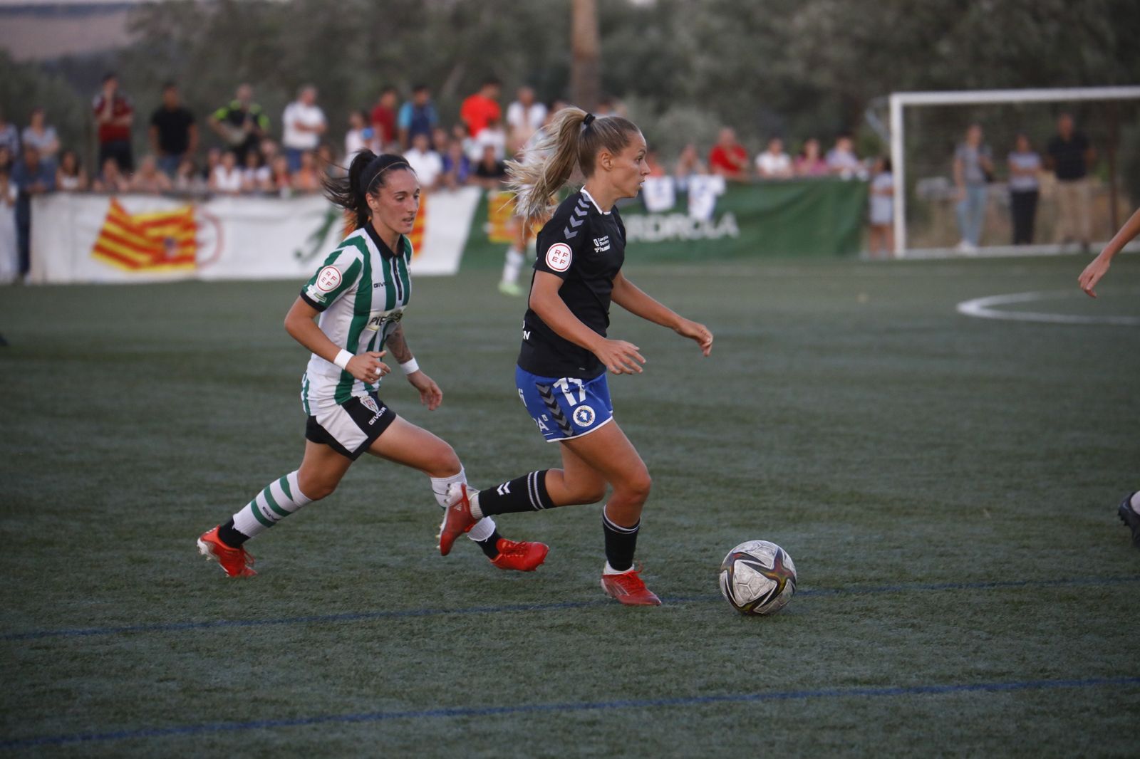El Córdoba Femenino logra la permanencia tras ganar al Zaragoza CFF, en imágenes