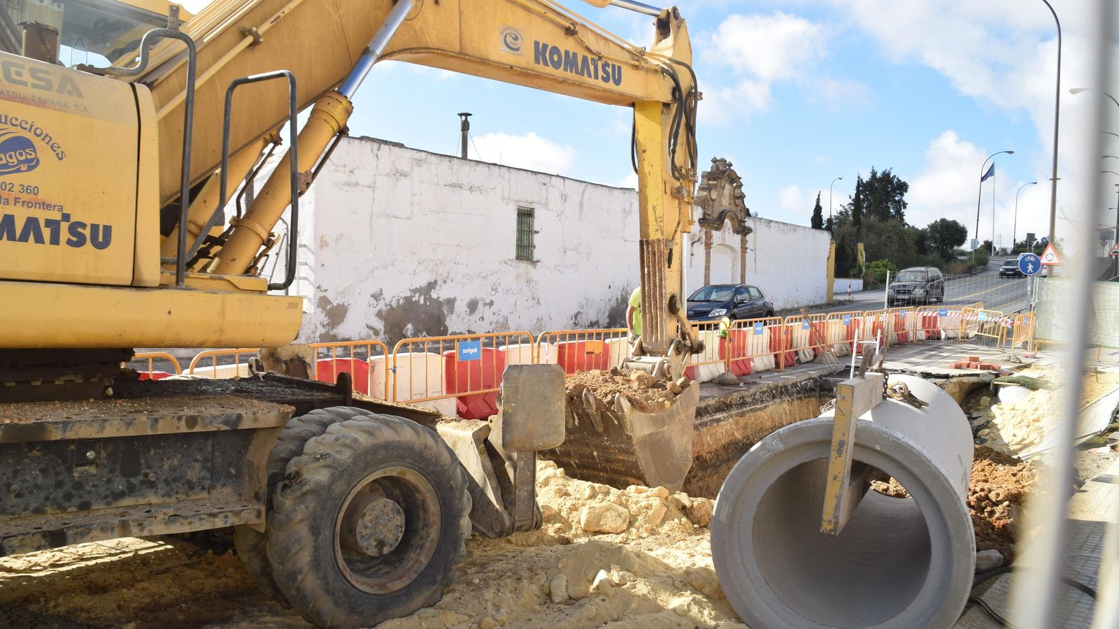 Obras de alcantarillado en la barriada Bazán.