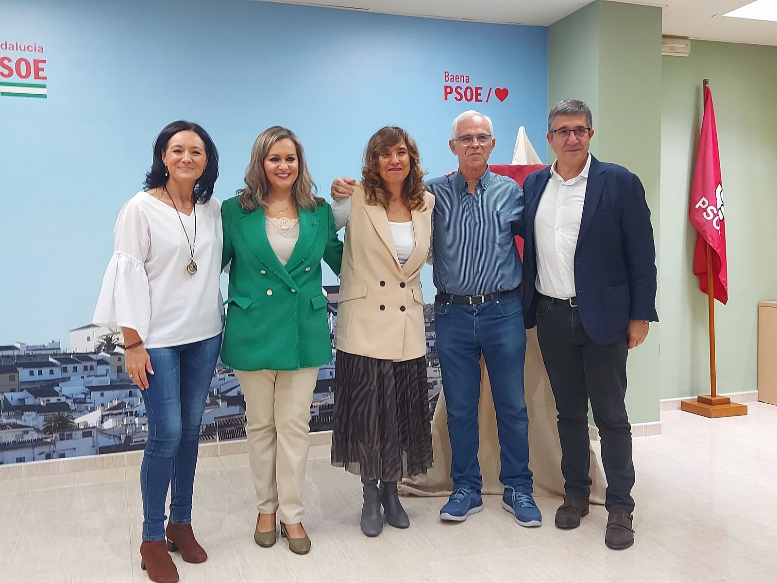 Patxi López, junto a dirigentes socialistas de Baena y Córdoba.