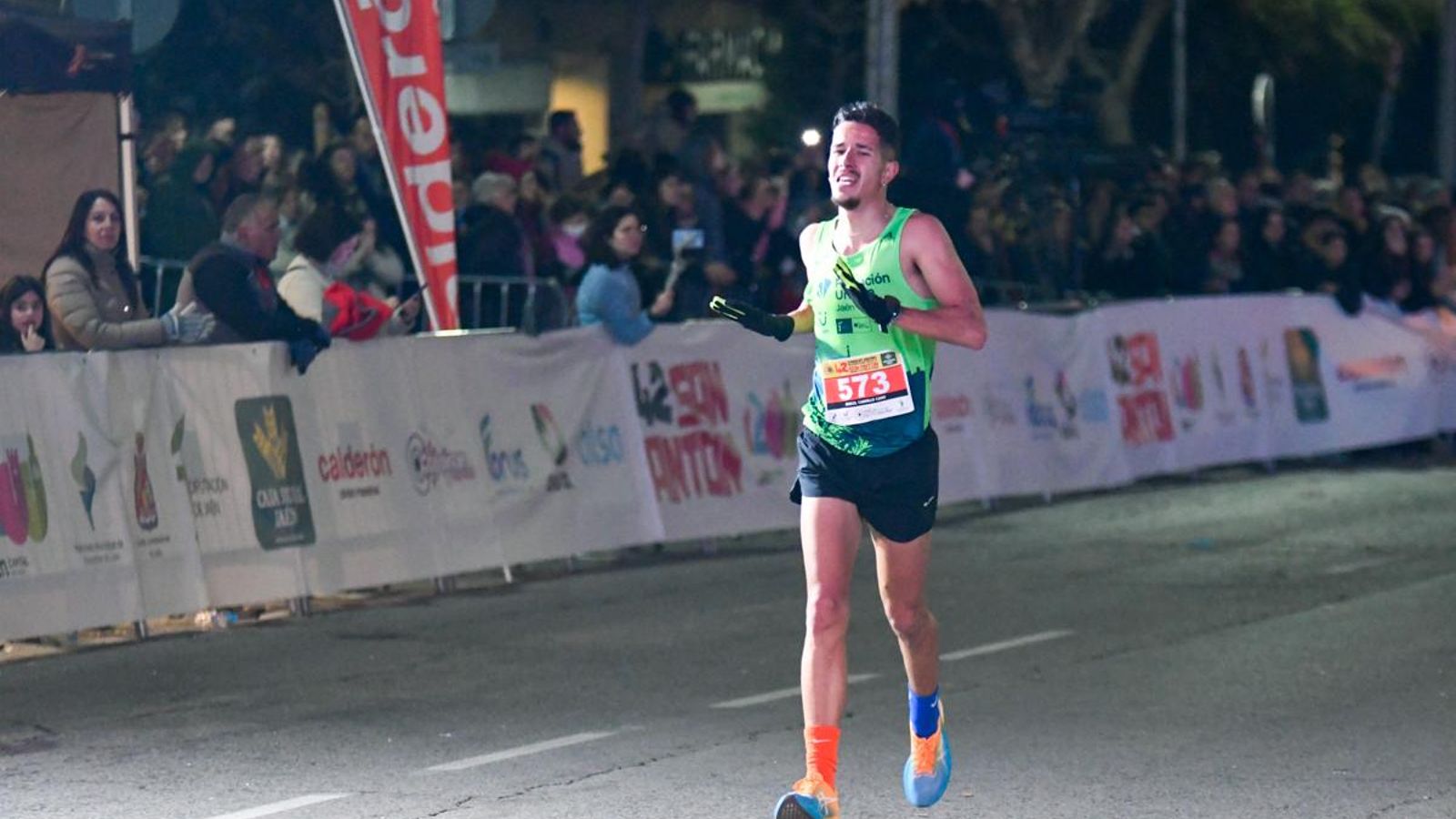 En imágenes: búscate en tu llegada a meta de la Carrera de San Antón 2025 (1)