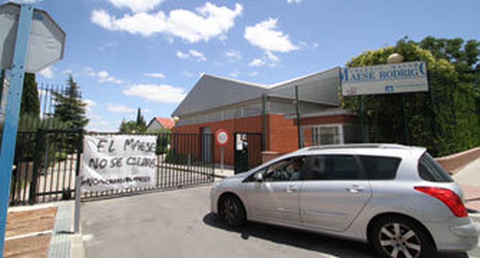 La oposición intenta evitar con un acuerdo plenario el cierre del colegio mayor