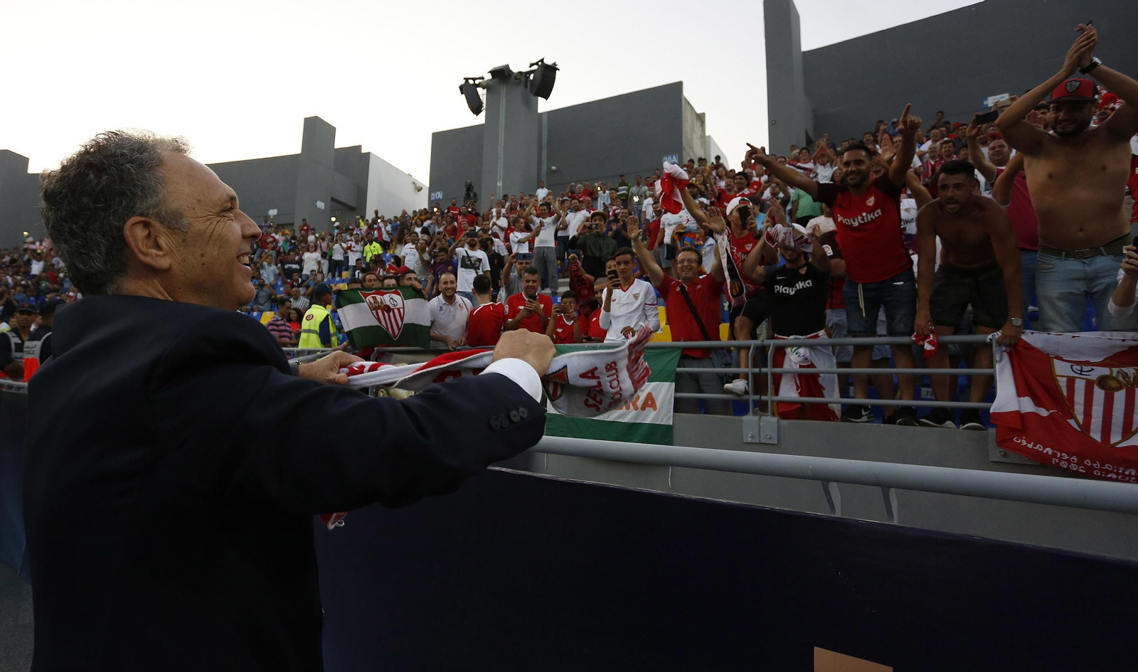 Las imágenes del Sevilla-Barcelona de la Supercopa