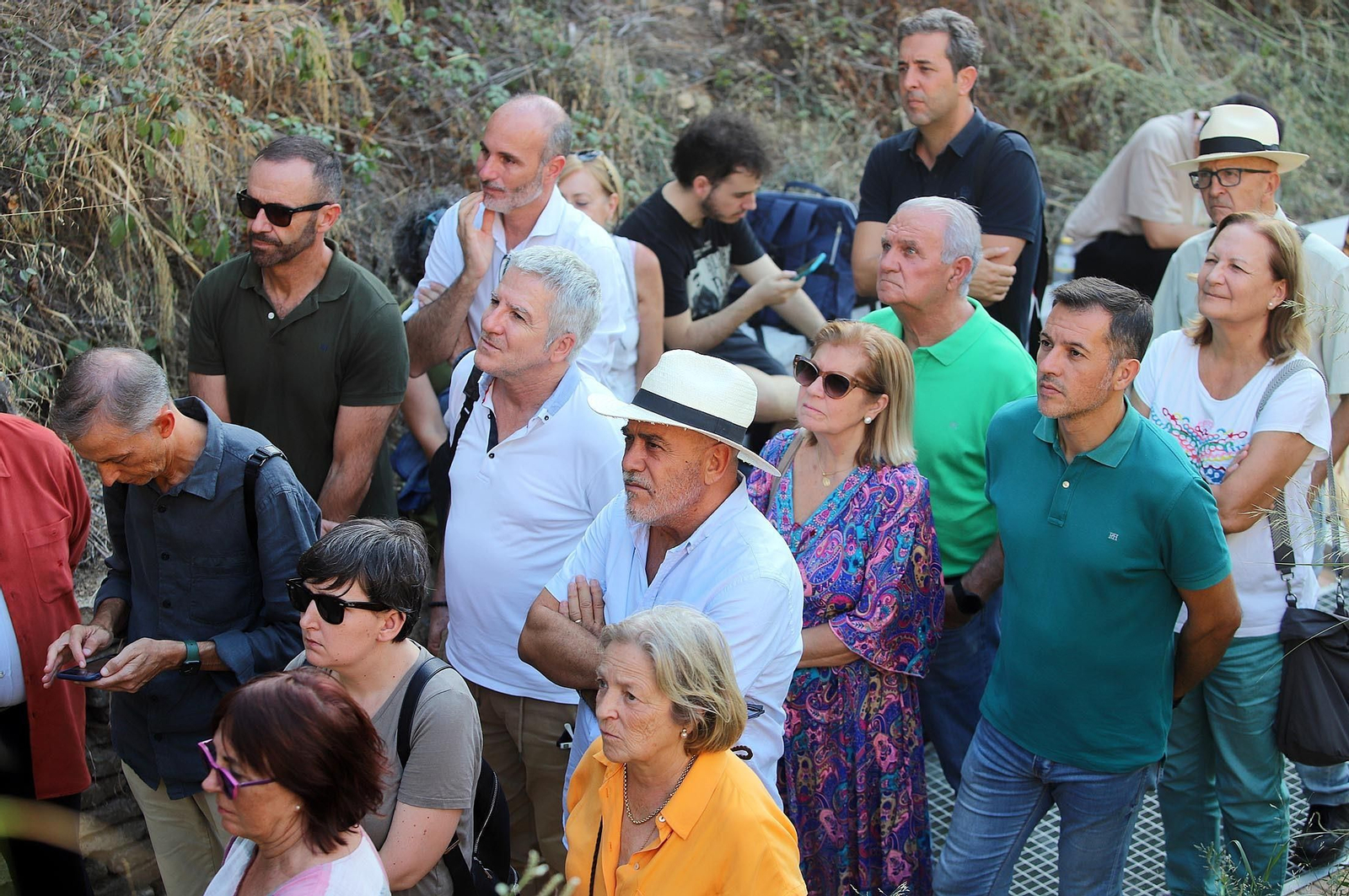 Imágenes de la visita guiada a la Fuente Vieja de Huelva por el arquitecto Francisco Javier López