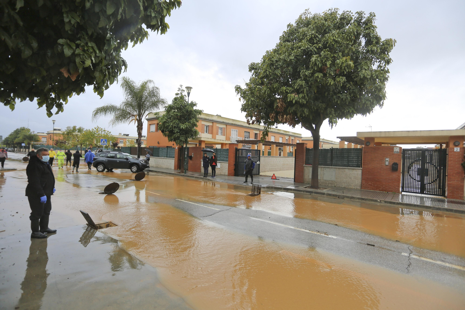 Campanillas anegada tras las lluvias, en fotos