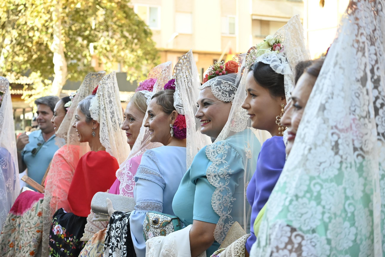 Imágenes de ambiente en el tercer día de toros en Huelva