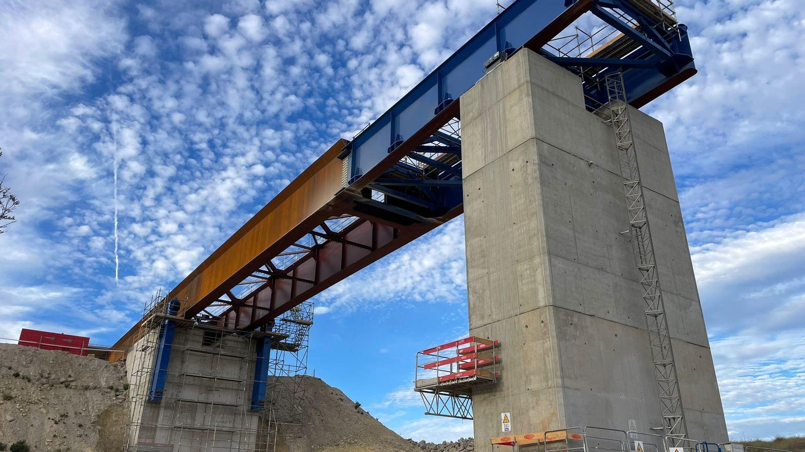 Sacyr ha completado la primera fase de encaje de la estructura metálica