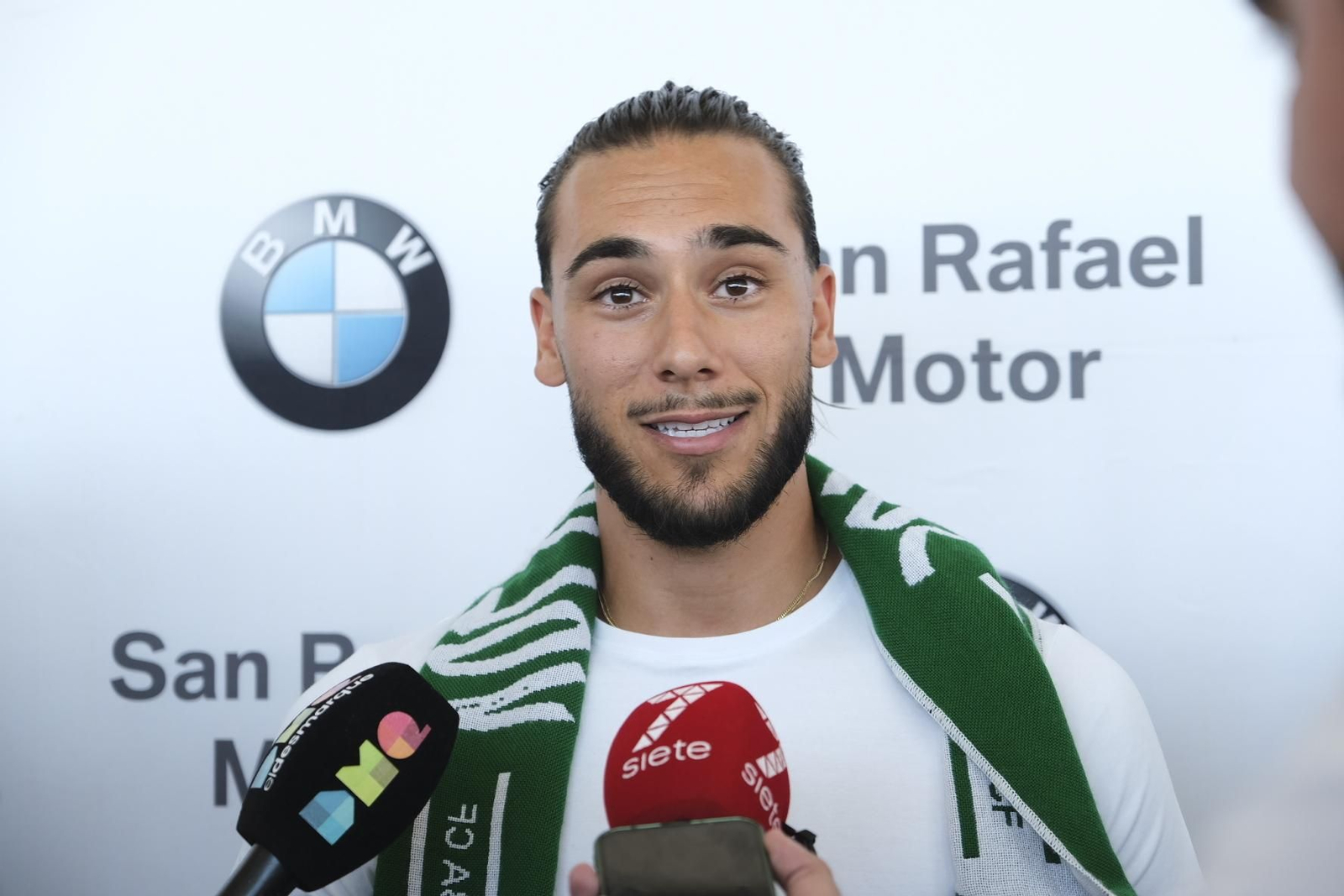 Las mejores fotos del acto de la renovación de Dragisa Gudelj con el Córdoba CF