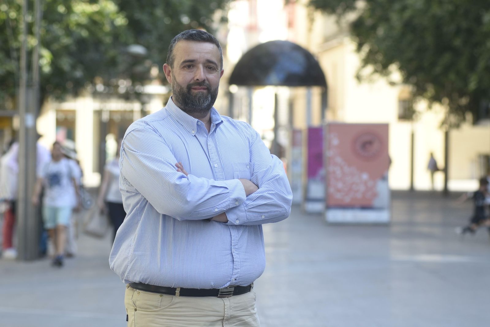 Rafael Saco posa para 'el Día' en el Bulevar de Gran Capitán.