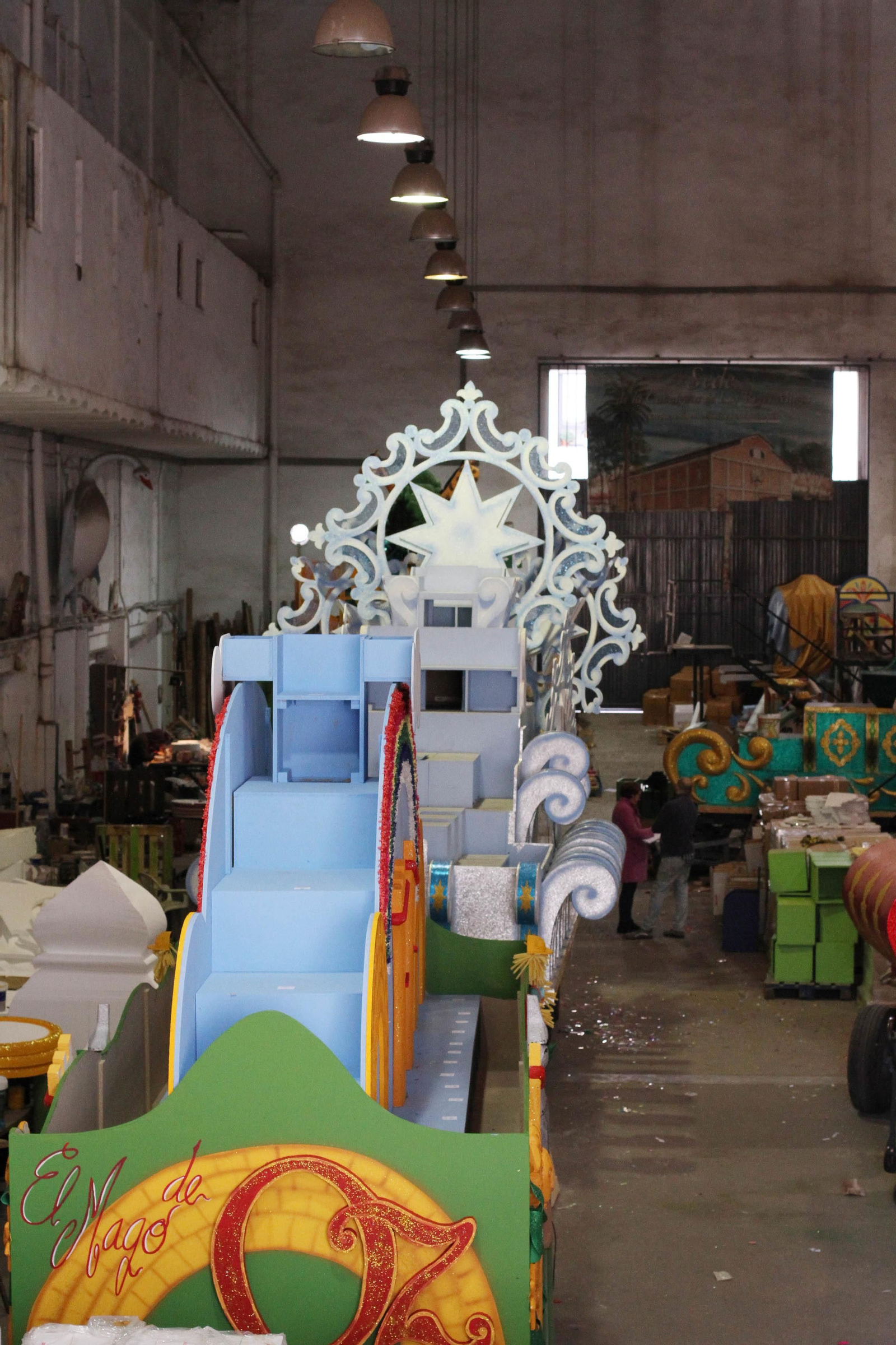 Preparativos de la Cabalgata de Reyes Magos.