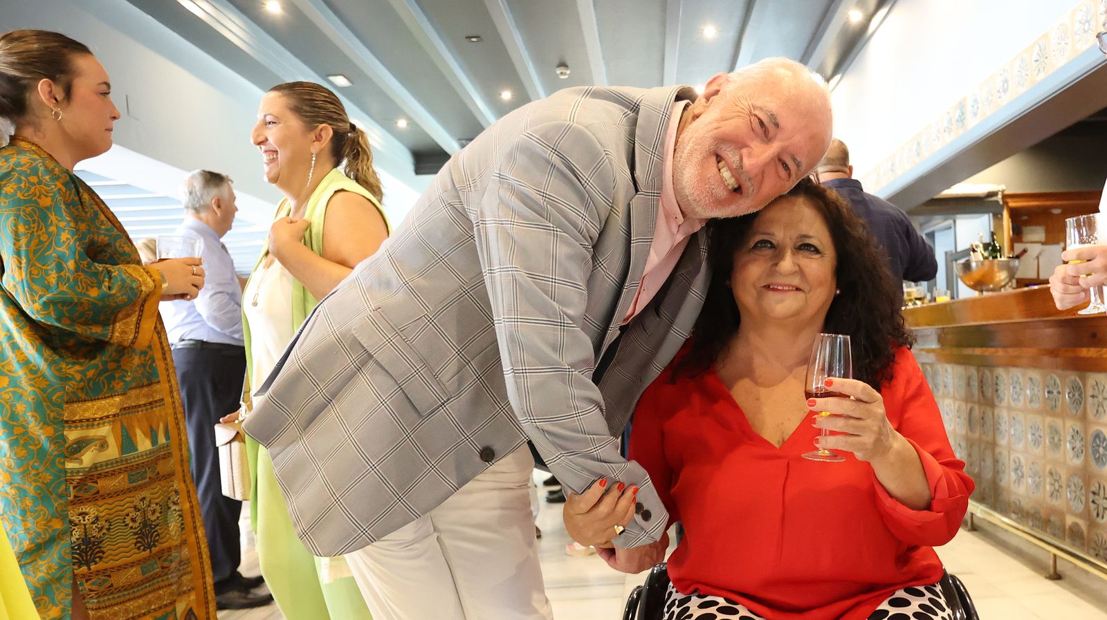 Emotiva despedida a Antonio Padillo por su jubilación como inspector de Policía Nacional de Jerez