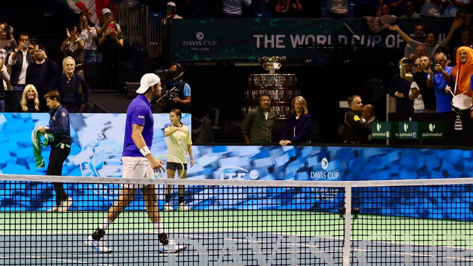 Berrettini derrota a Kokkinakis y acerca a Italia a la final de la Copa Davis