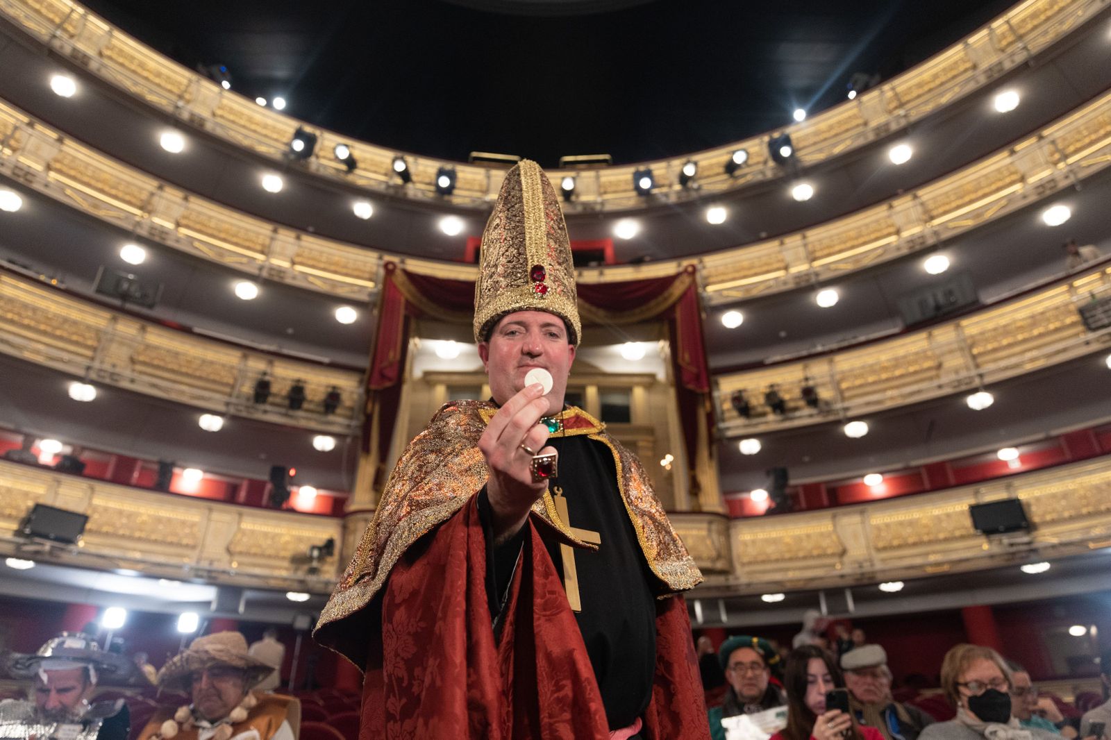 Los disfraces para ver el sorteo de la Lotería de Navidad