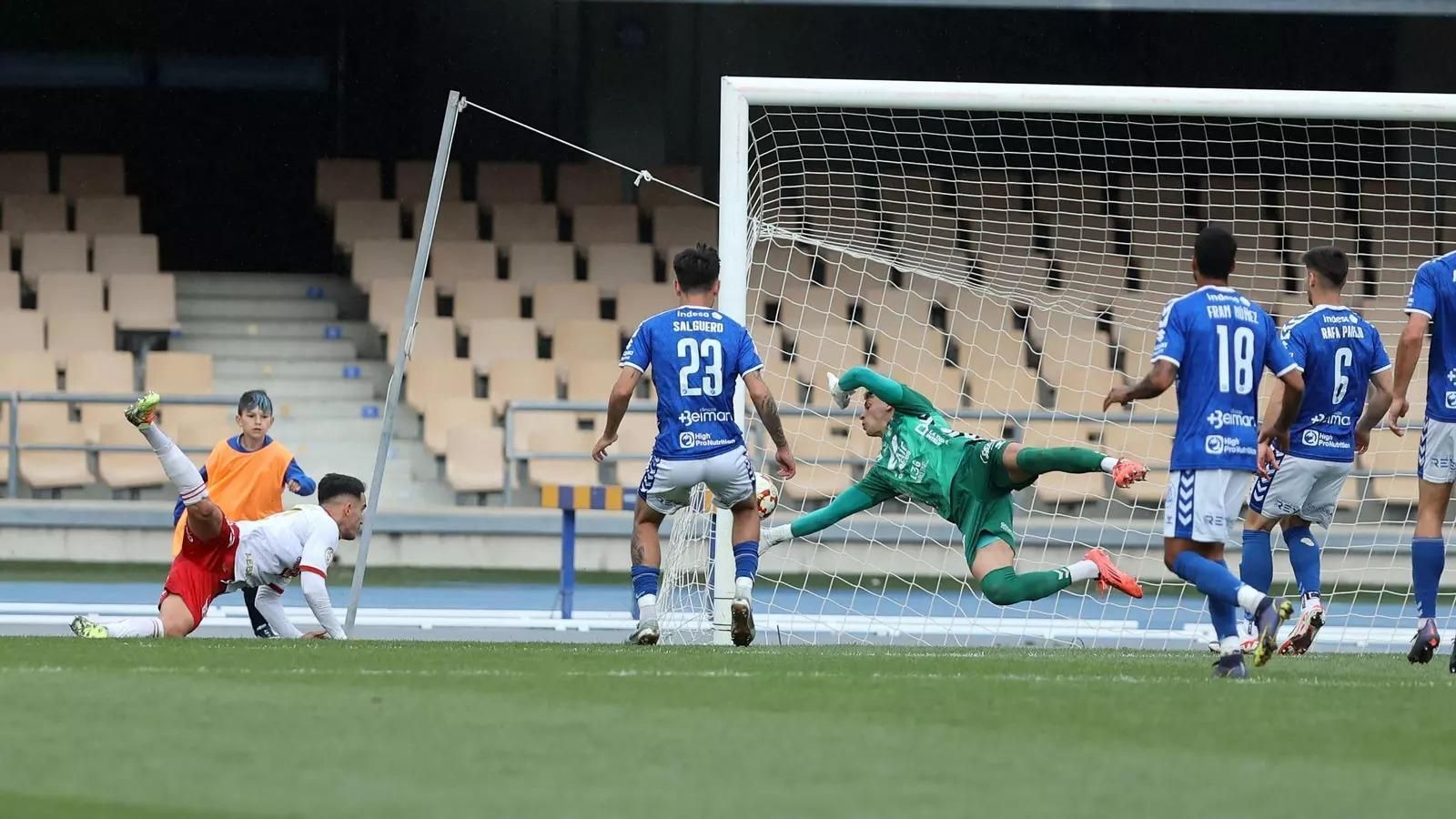 Paradón en el choque contra el equipo de Galiano.