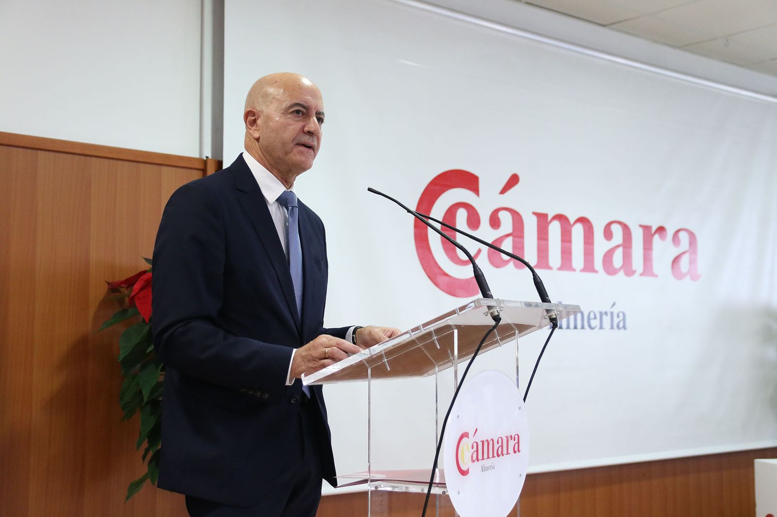 Fotogalería de la Medalla de Oro al Mérito Cameral a D. Diego Martínez Cano