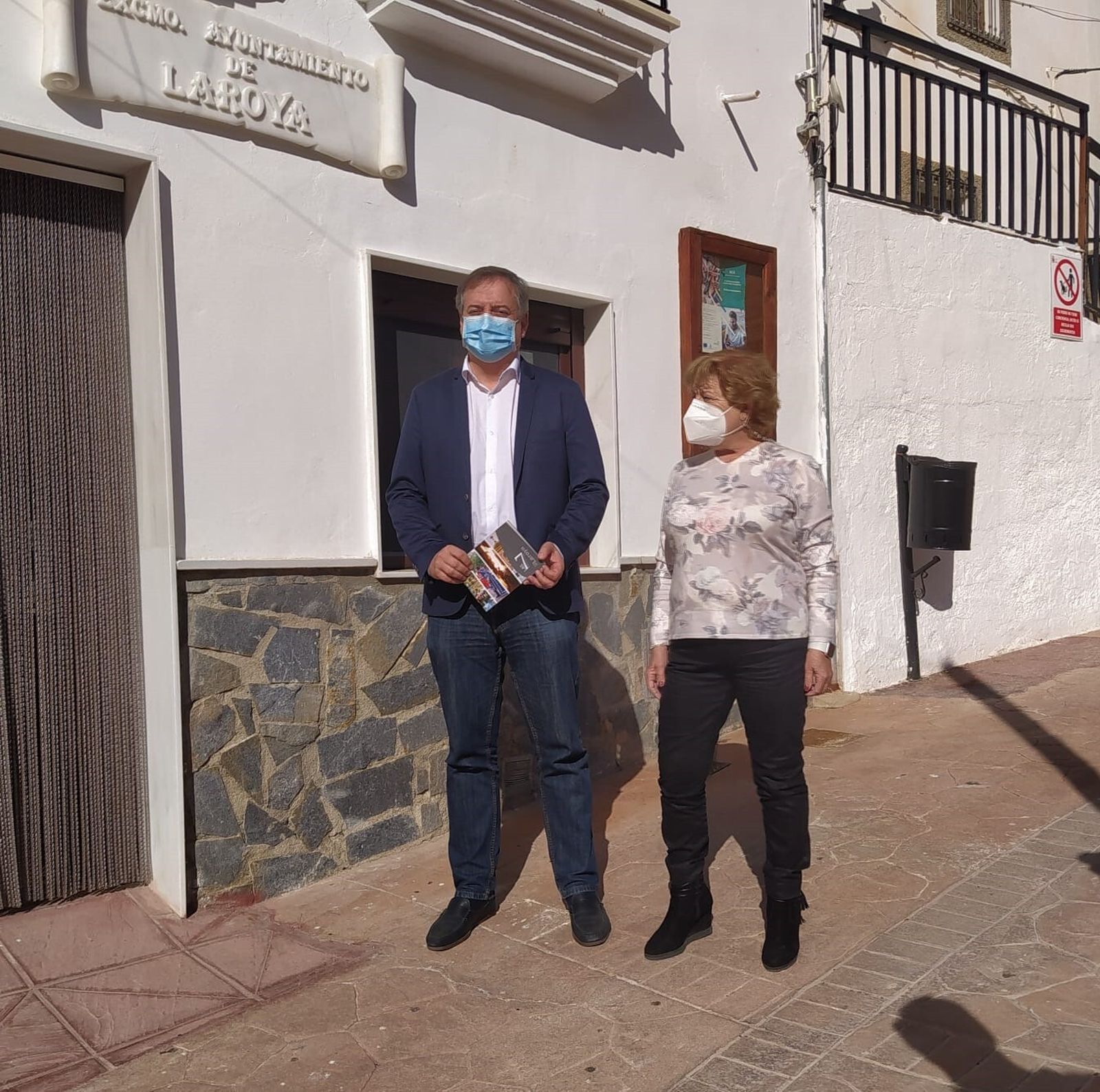 La Junta ayuda a Laroya a reforzar el personal de limpieza frente a la COVID