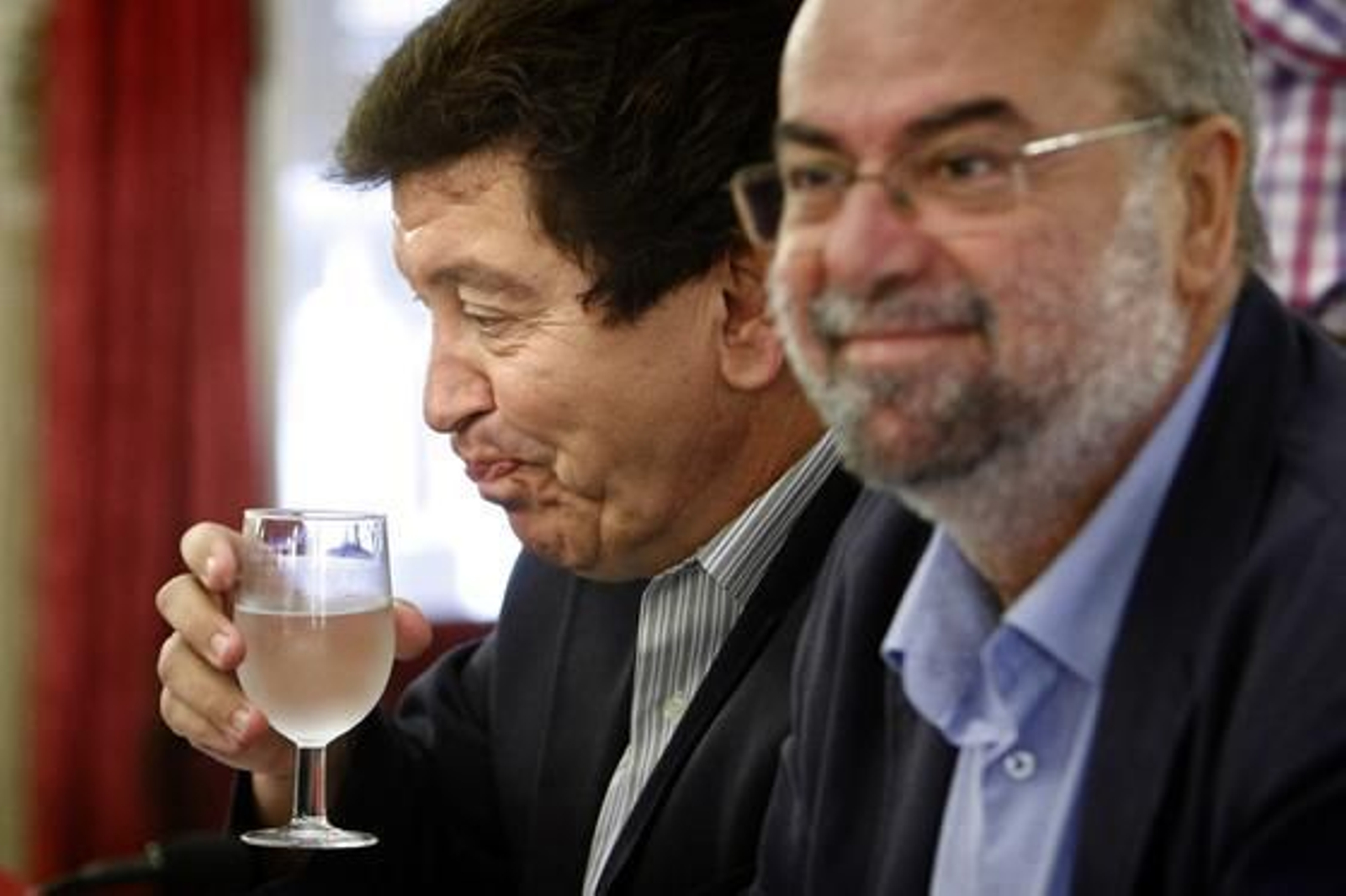 IU vota en contra de las cuentas generales de 2009 en el pleno de Diputación. 

Foto: Julio Gonzalez