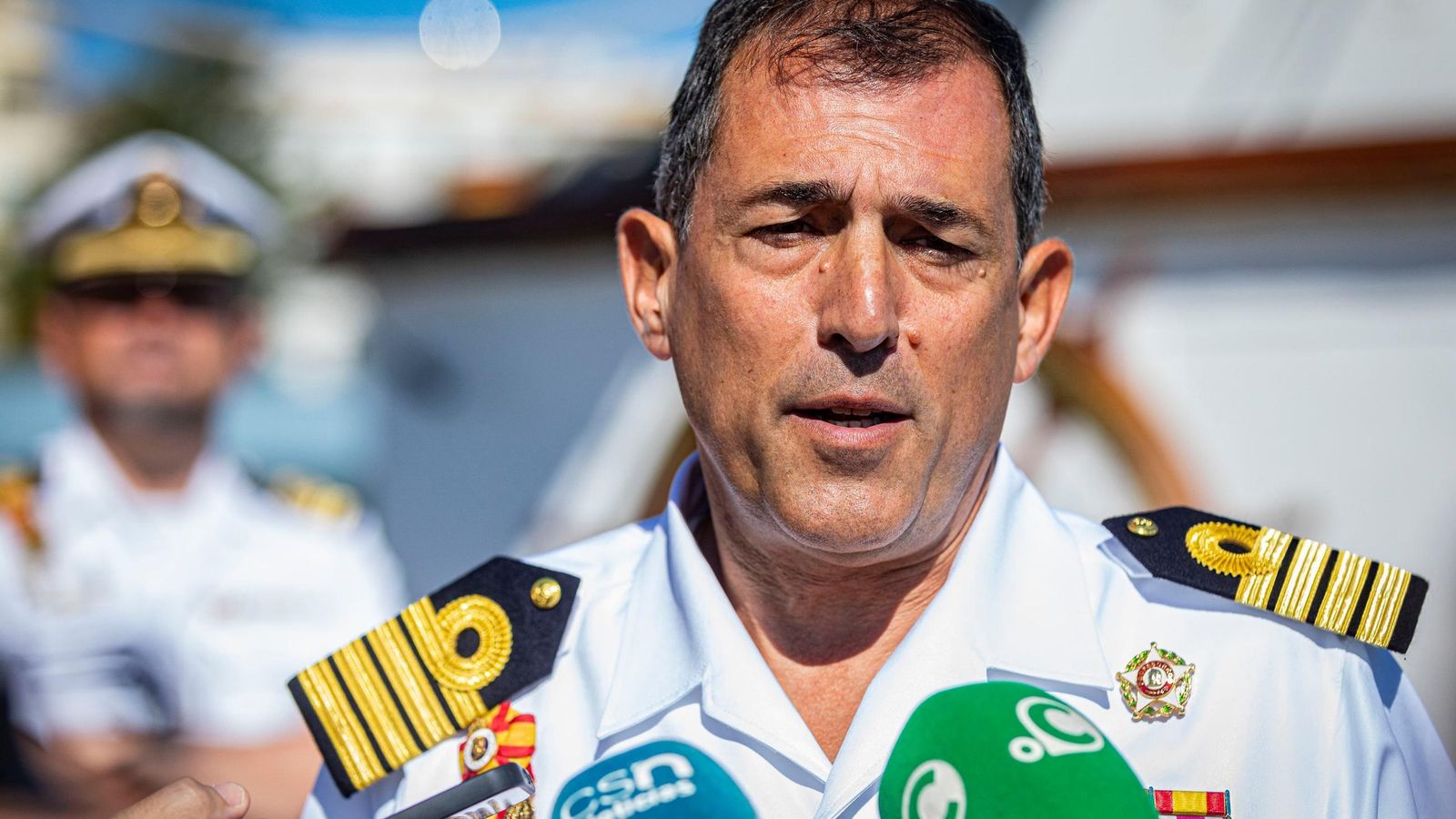 El comandante delJuan Sebastián de Elcano, Luis Carreras-Presas do Campo.