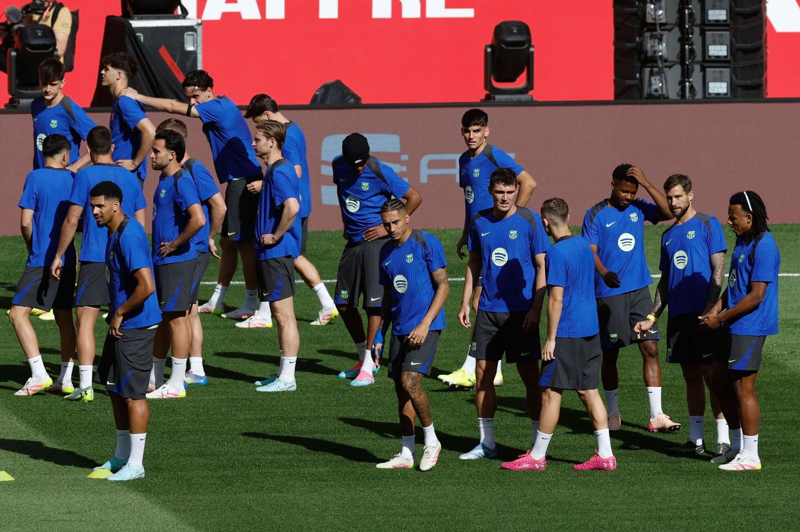 La fotos del día antes de la final de Copa Barcelona - Real Madrid