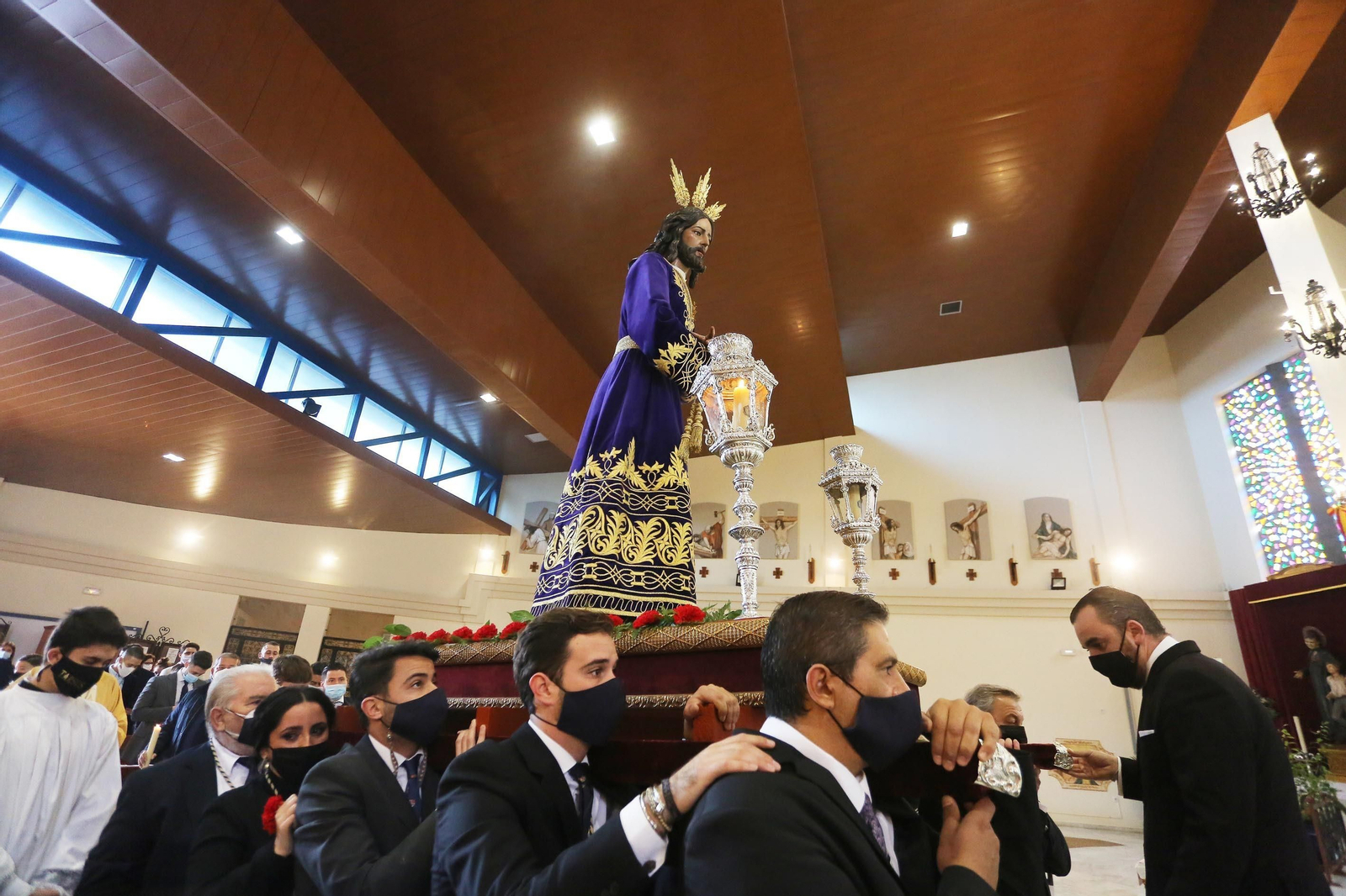 Imágenes de la vuelta del Señor de la Redención al Santuario de María Auxiliadora