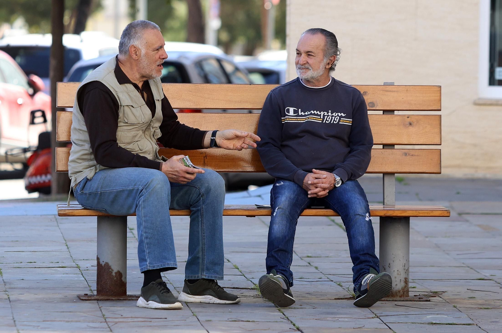 Imágenes del ambiente en la mañana del sábado en Huelva